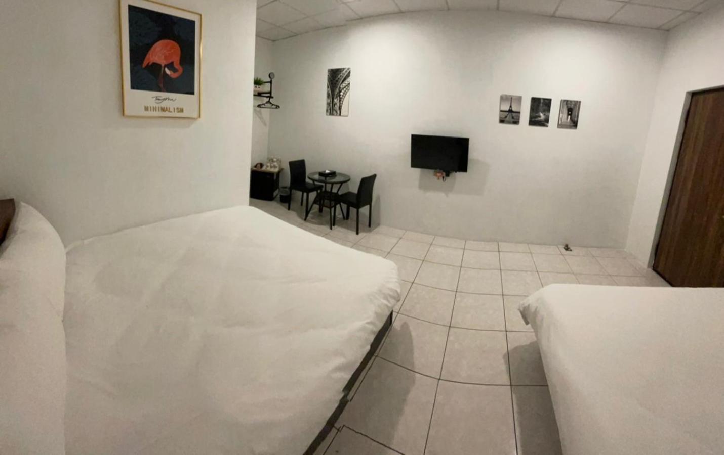 Classic Quadruple Room - Photo 1