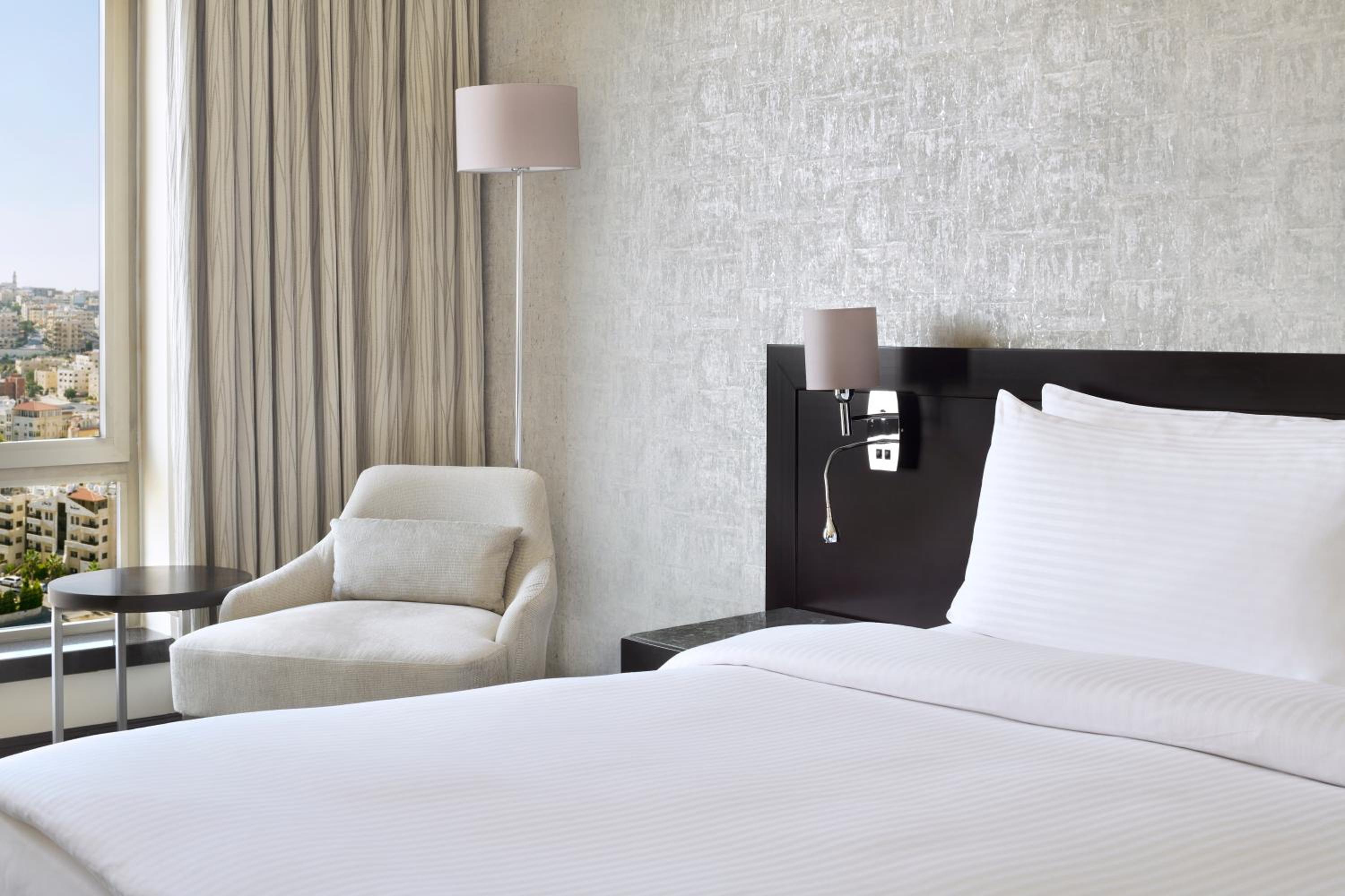 Executive King Room - Photo 2