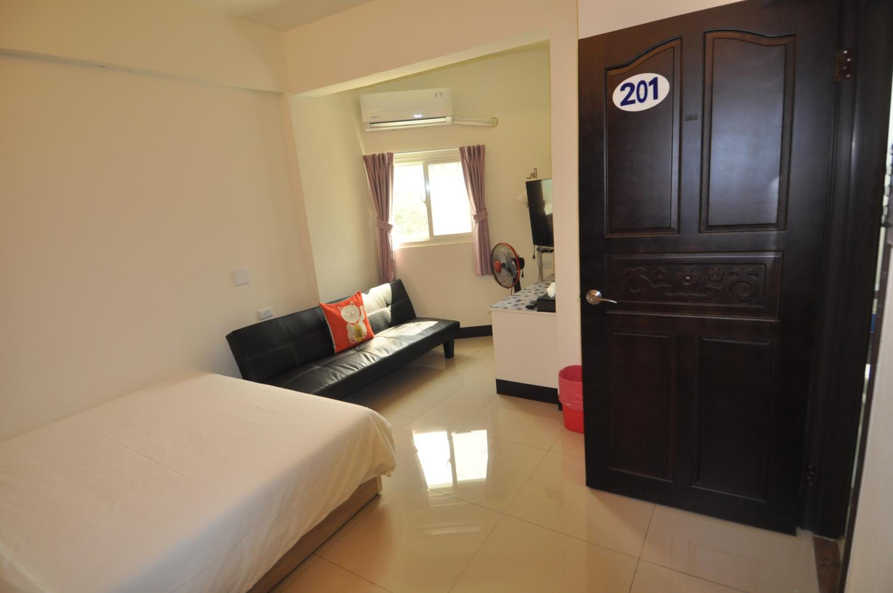 Double Room with Private Bathroom photo 3