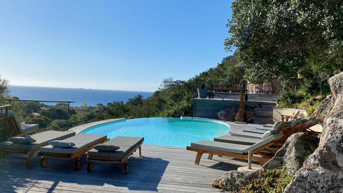 Villa with Sea View photo 2
