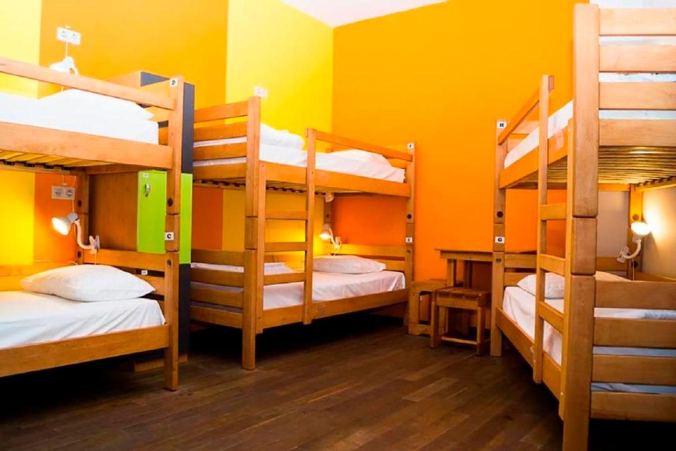Quadruple Room with Private Bathroom photo 3