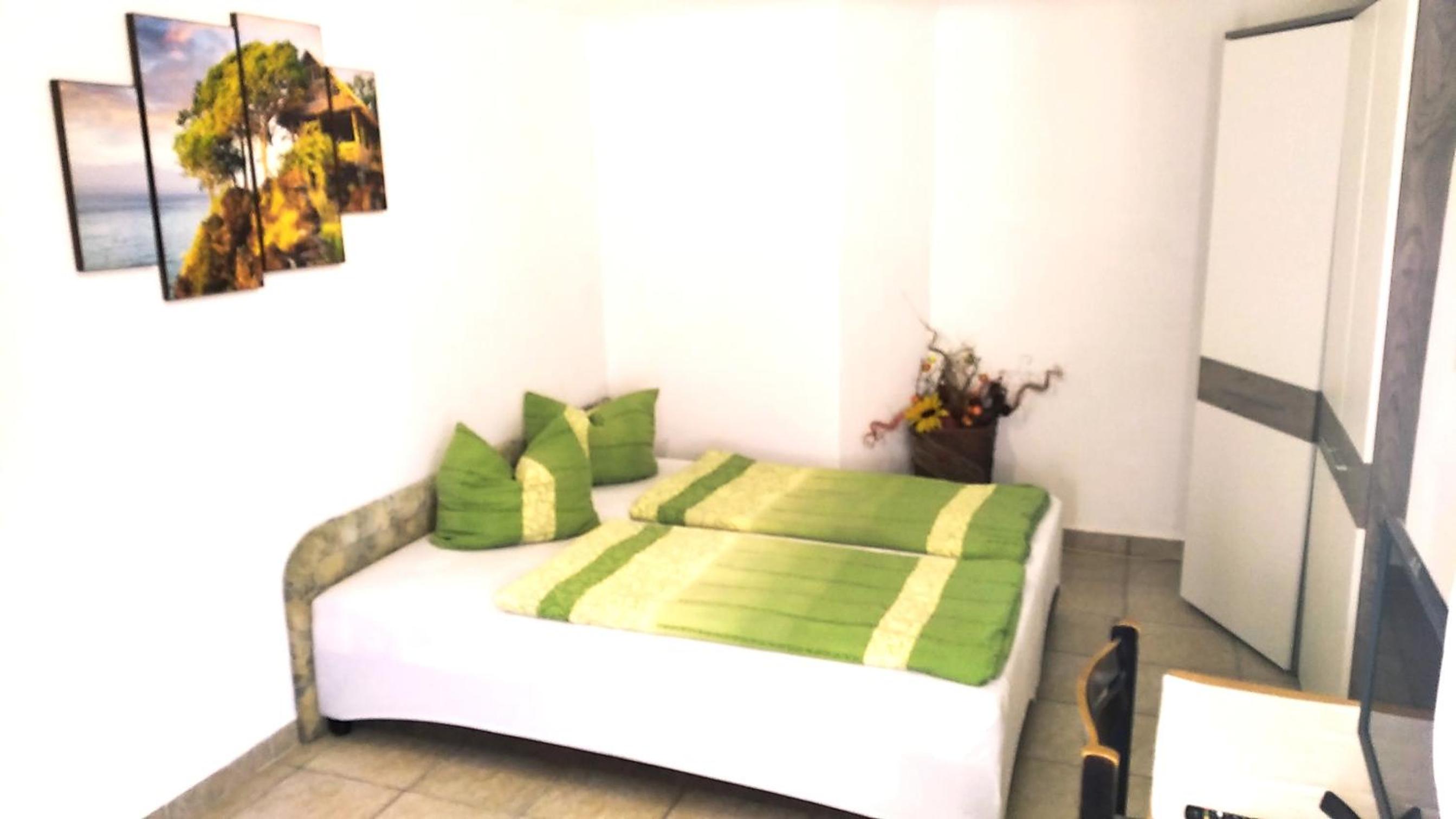 Budget Double or Twin Room - Photo 5