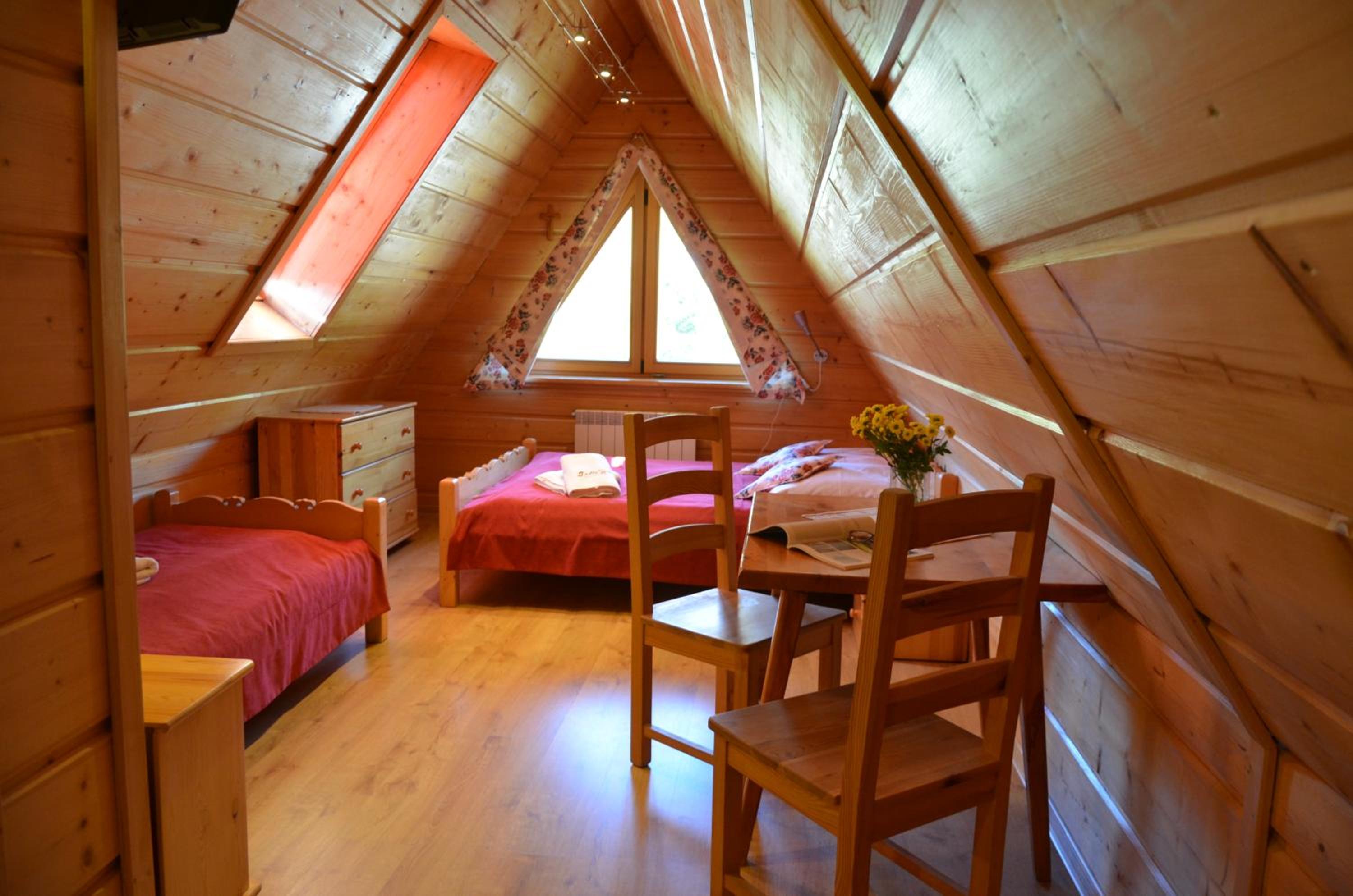 Triple Room - Photo 6