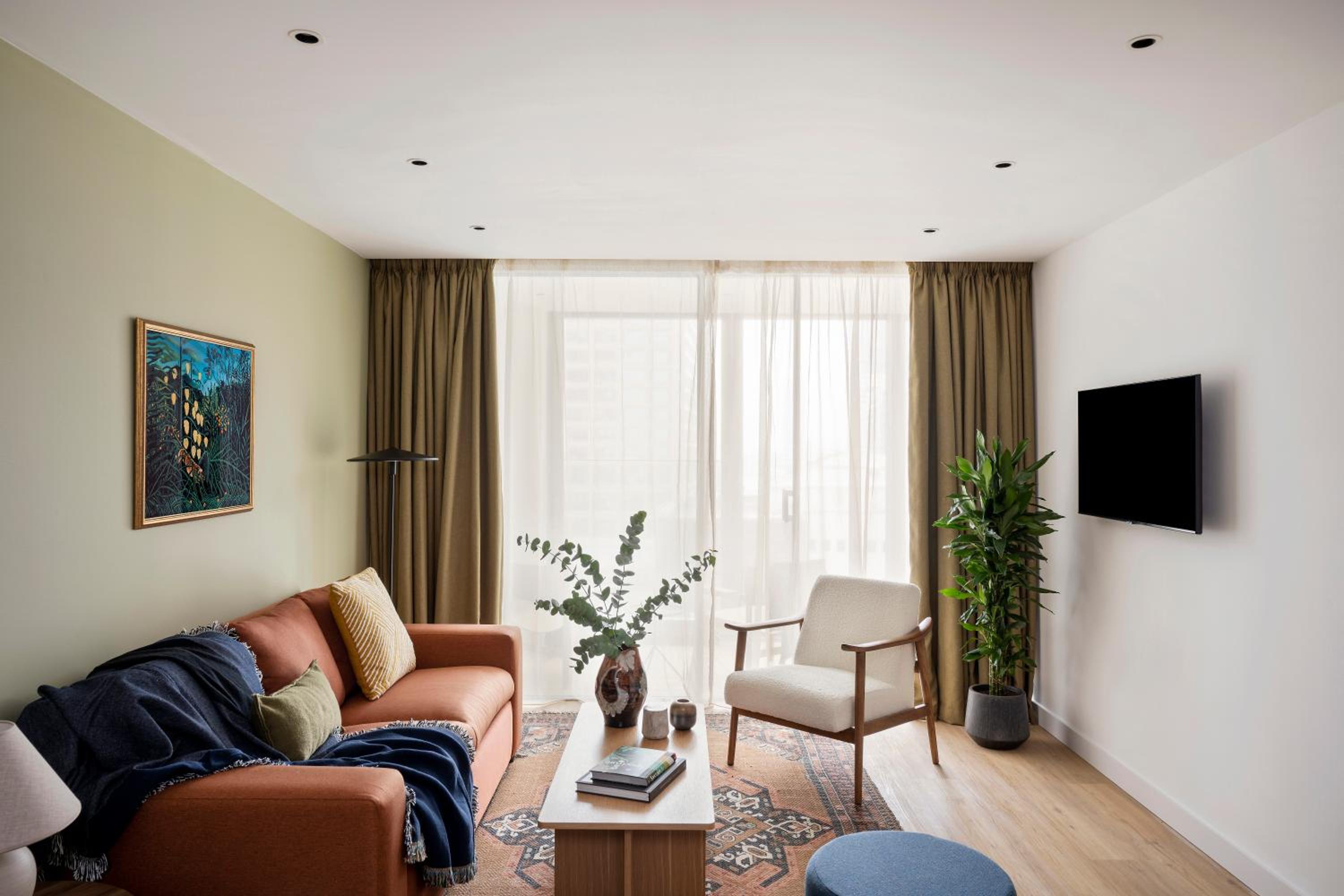 One Bedroom Apartment with Internal Balcony photo 1