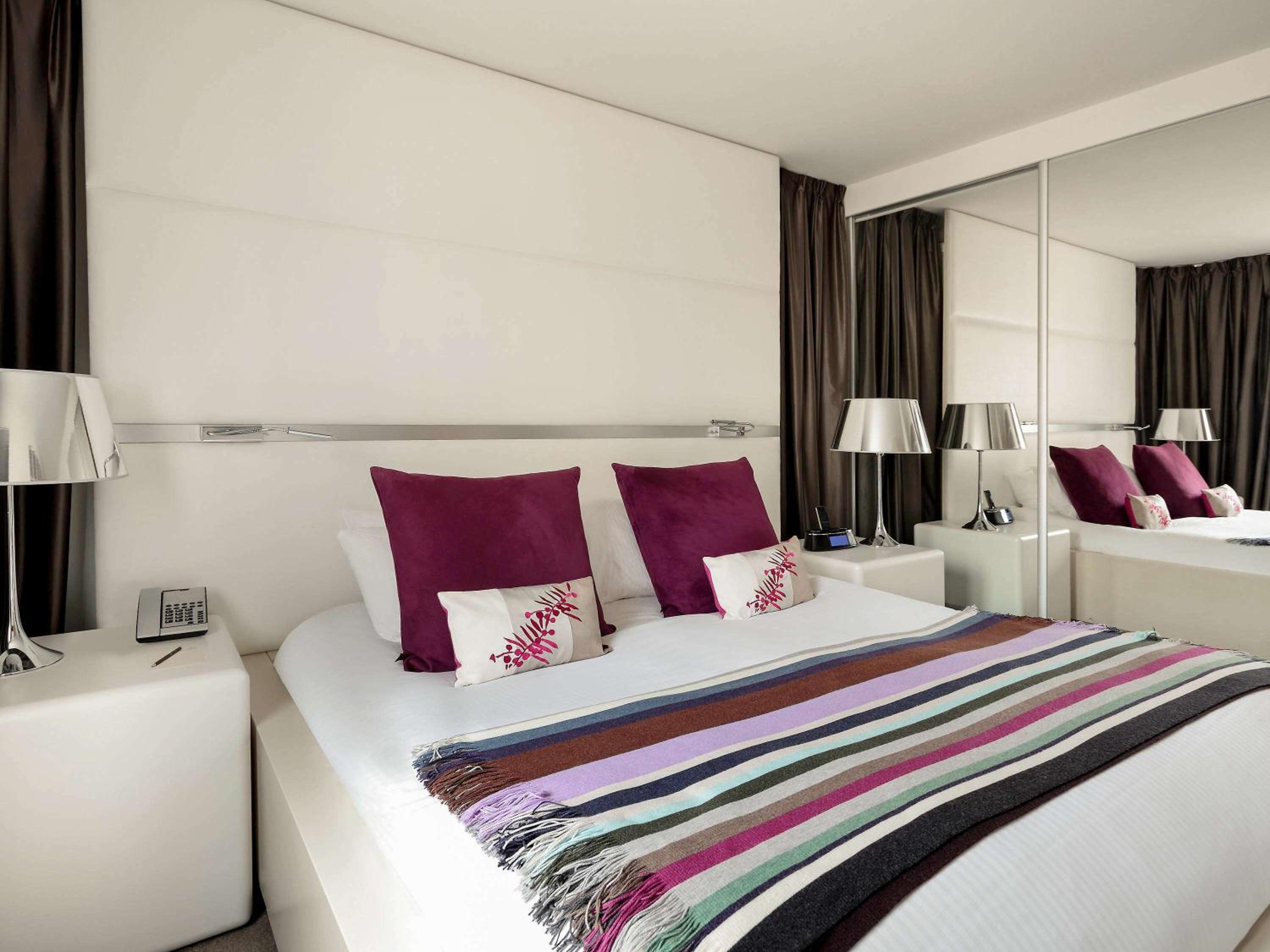 Junior Suite with Pool View