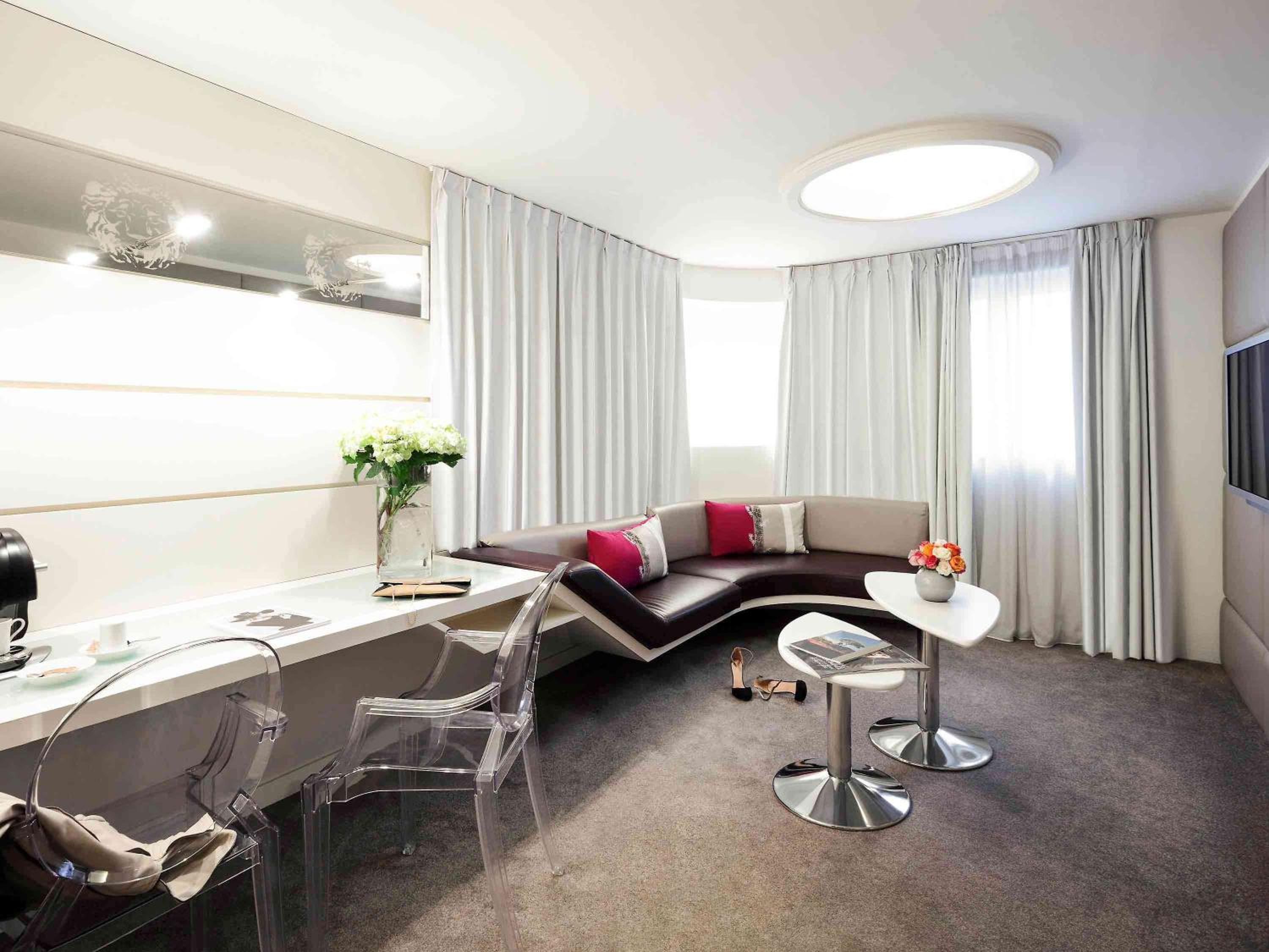 Junior Suite with Pool View
