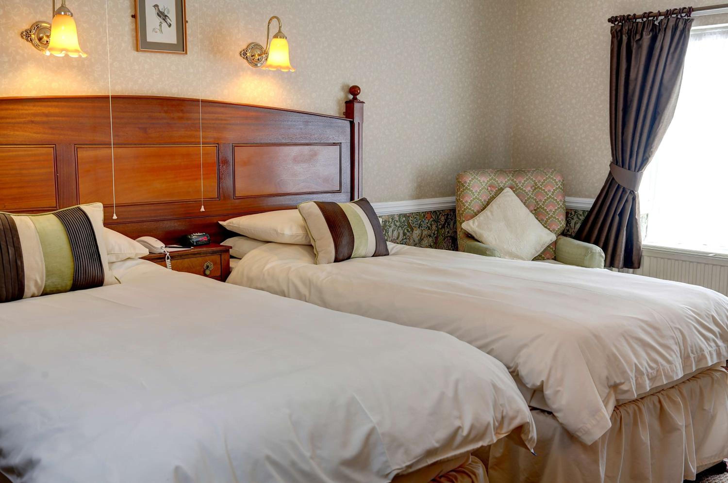 Standard Twin Room photo 2
