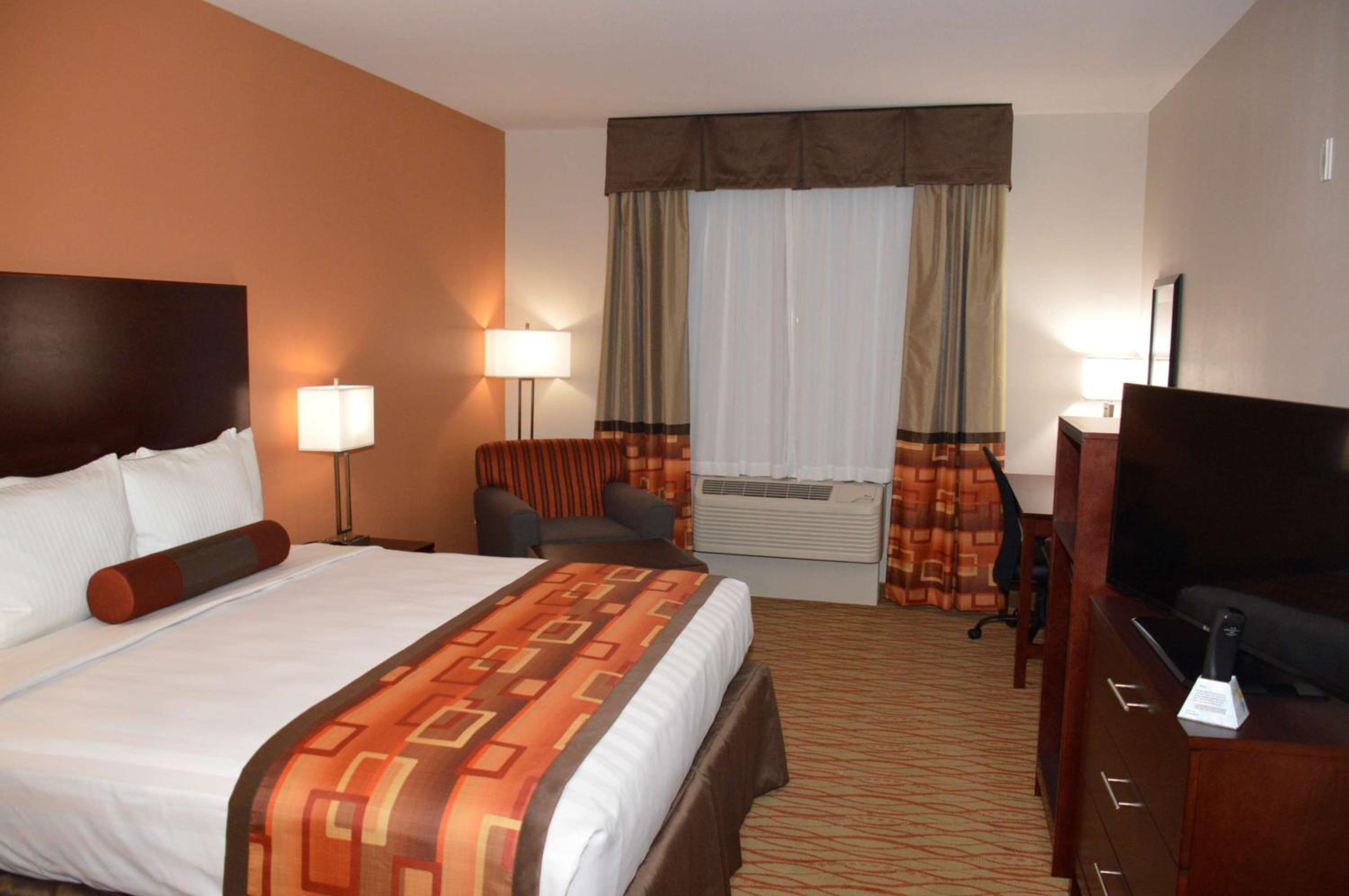 King Suite with Sofa Bed - Non Smoking