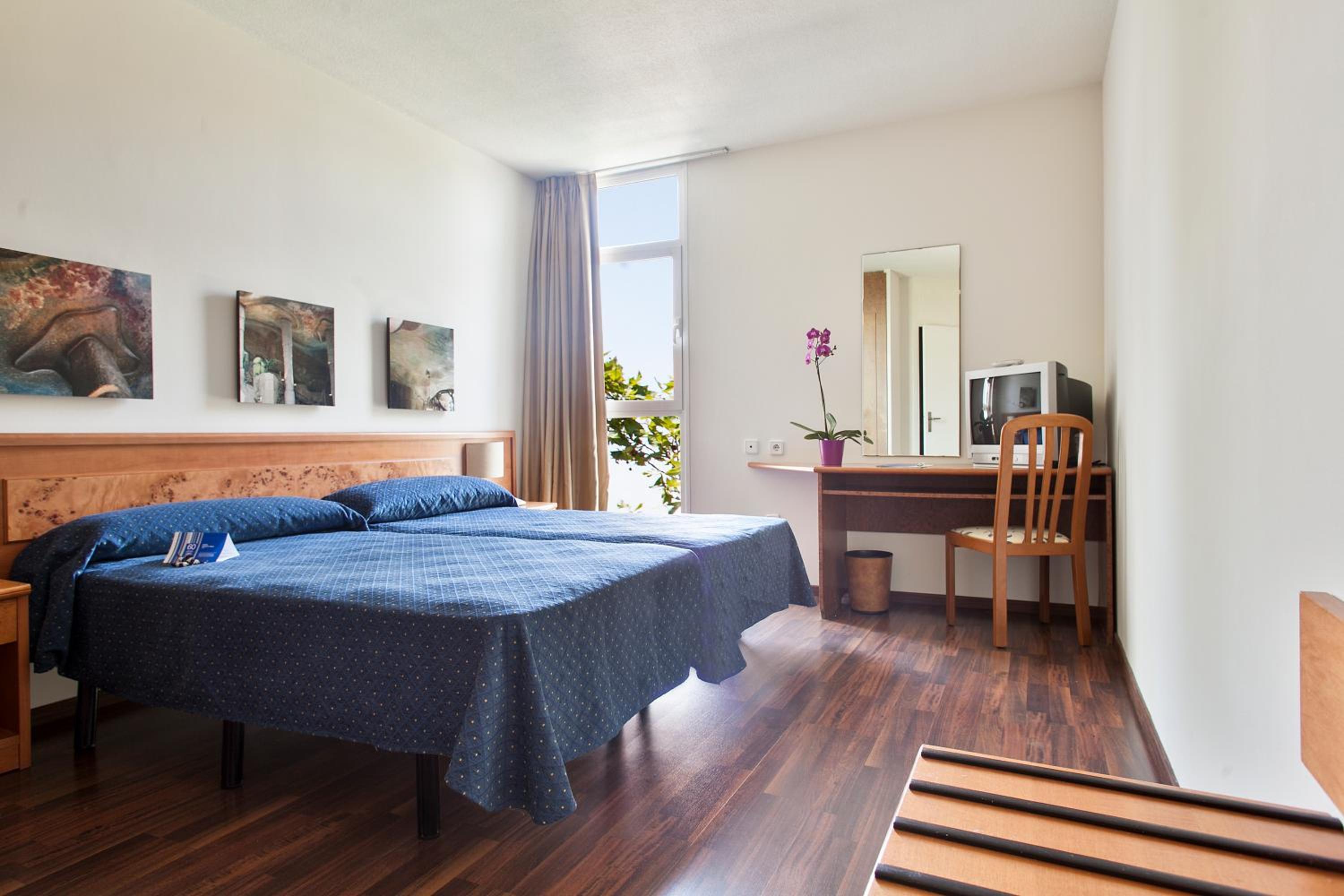 Double Room - Photo 2