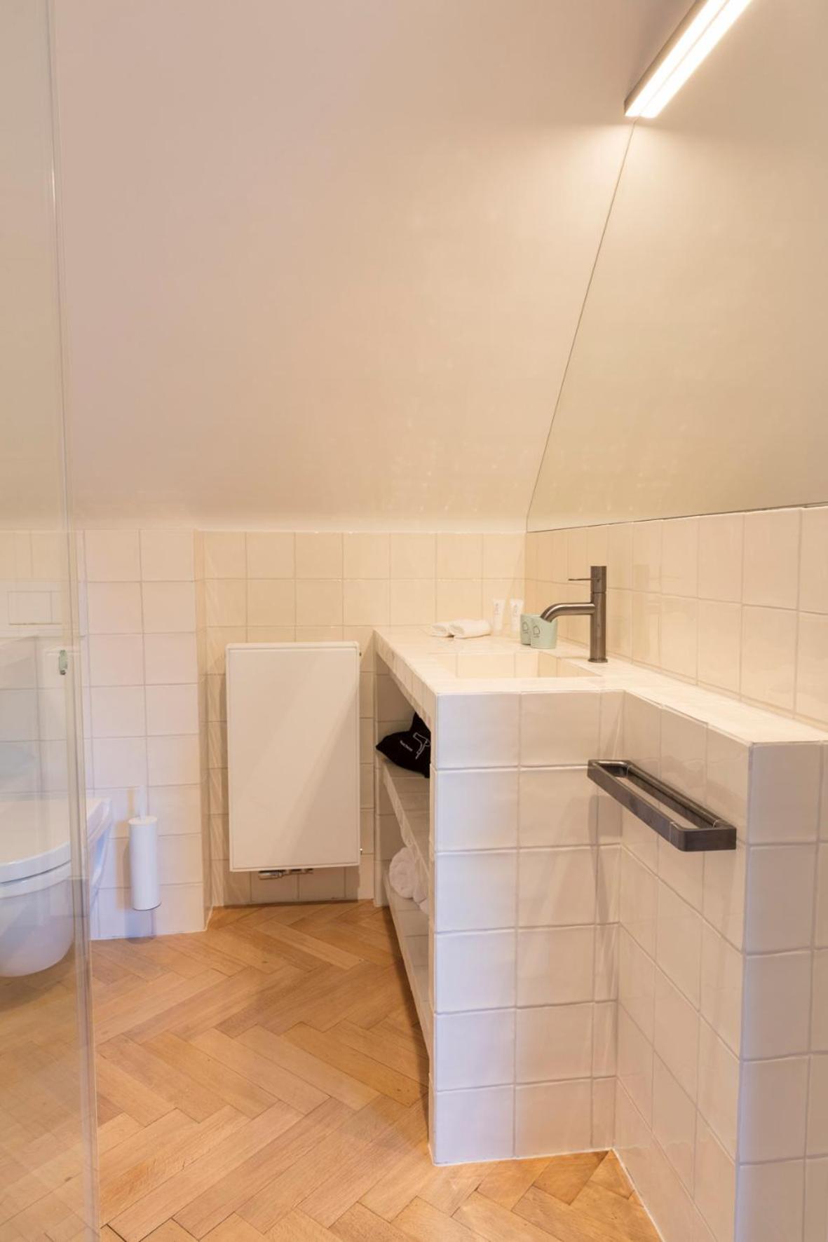 Double Room with Private Bathroom photo 2