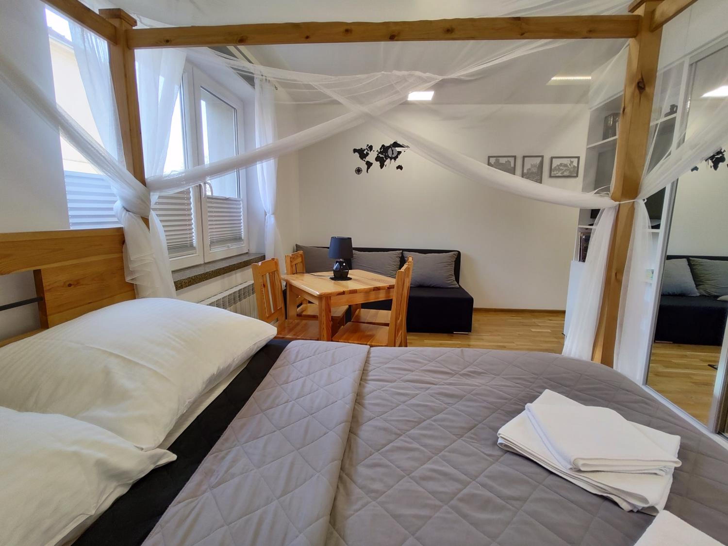Apartment - Photo 3