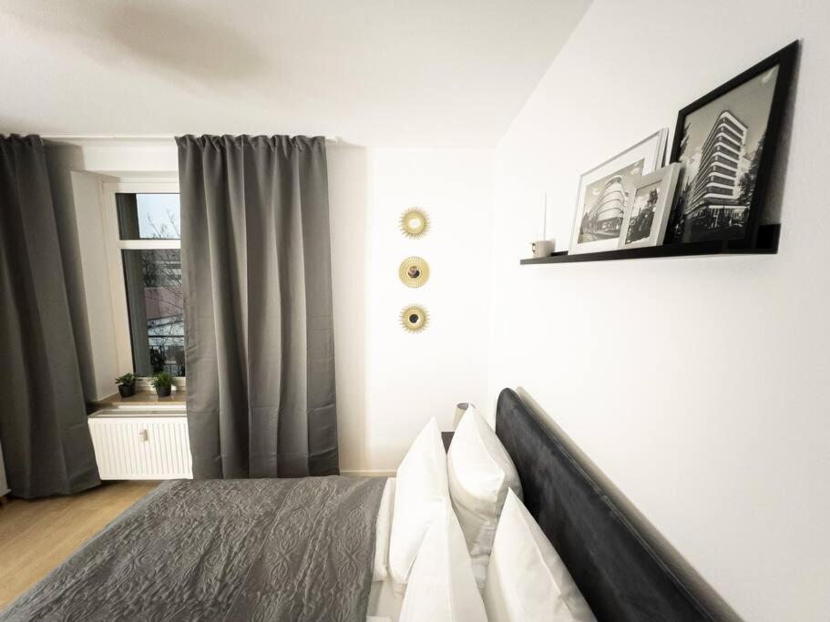 Two-Bedroom Apartment - Photo 20