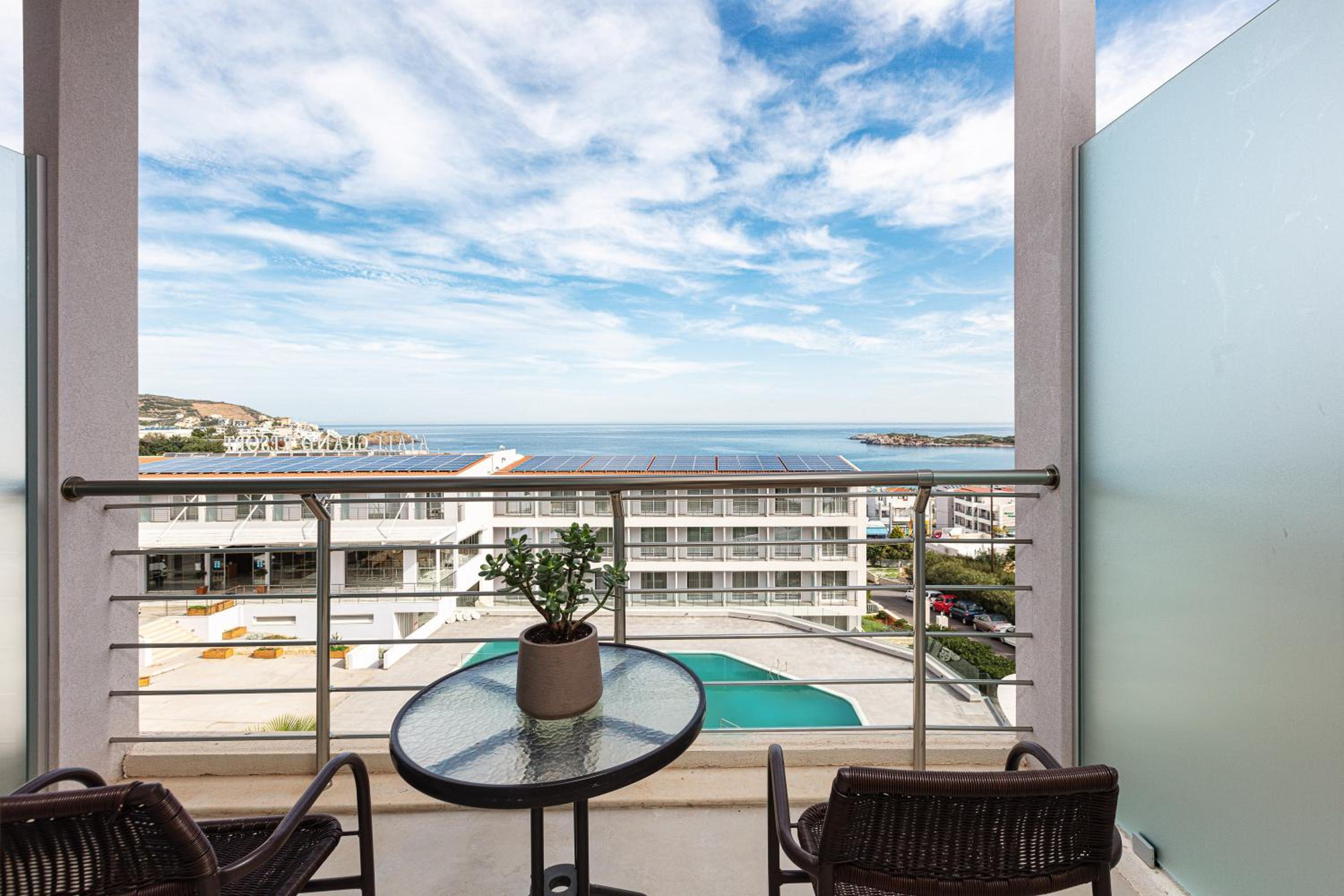 Superior Room with Sea View - Photo 18