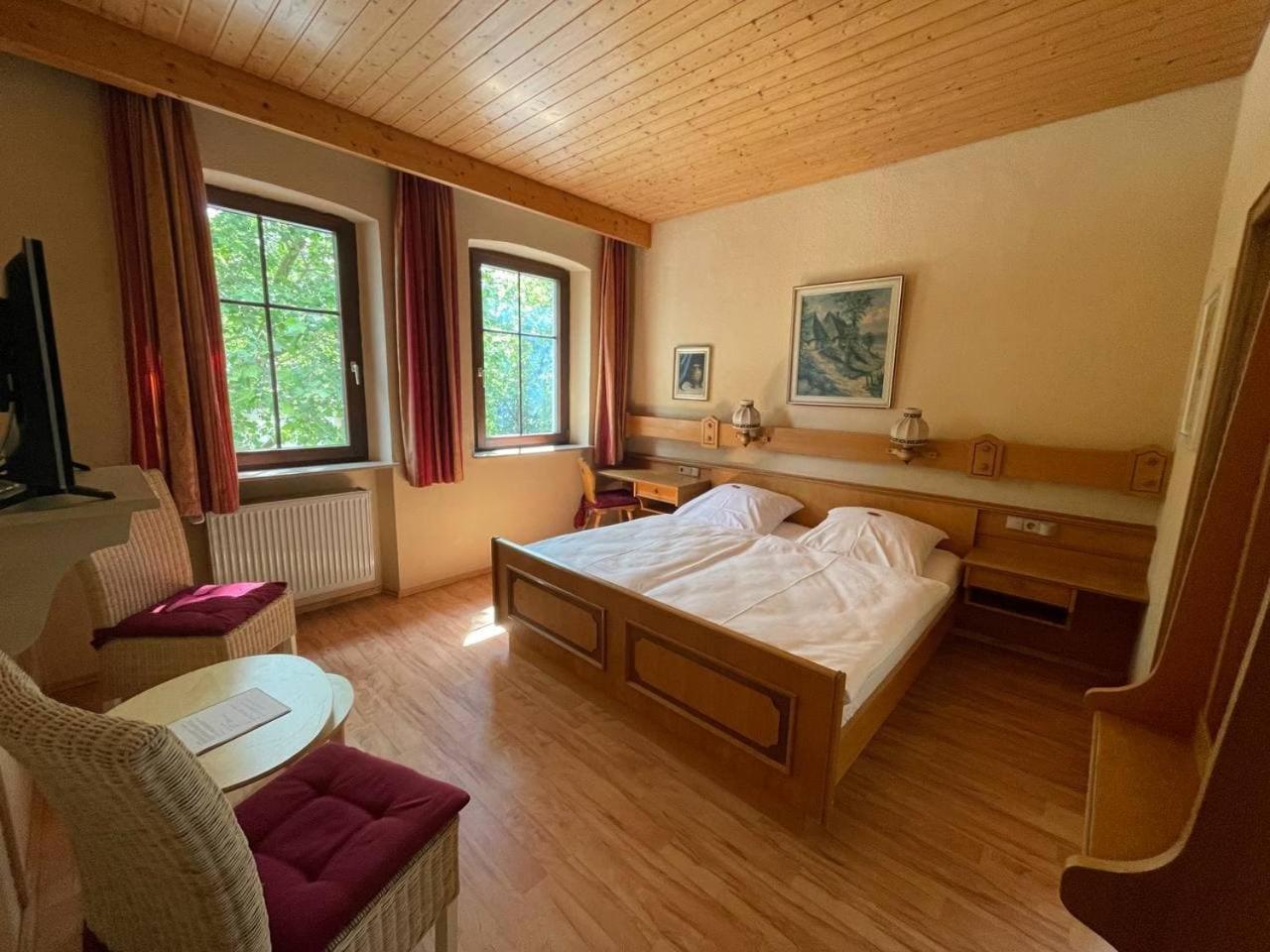 Double Room - Photo 2