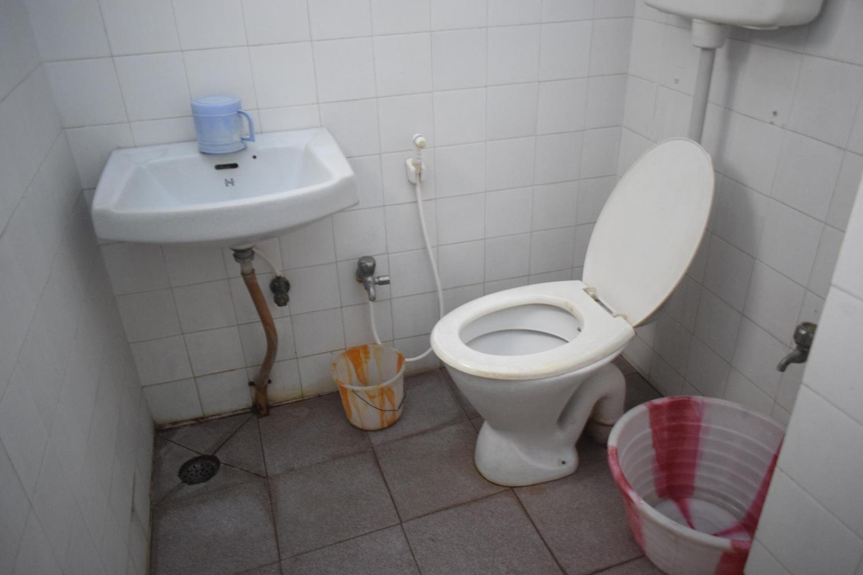 Standard Double Room With Fan photo 2