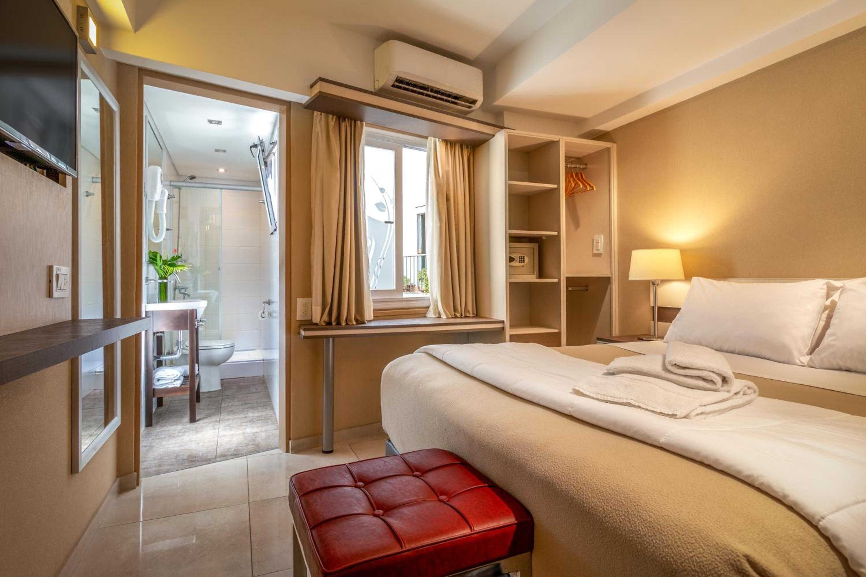 Double or Twin Room photo 2