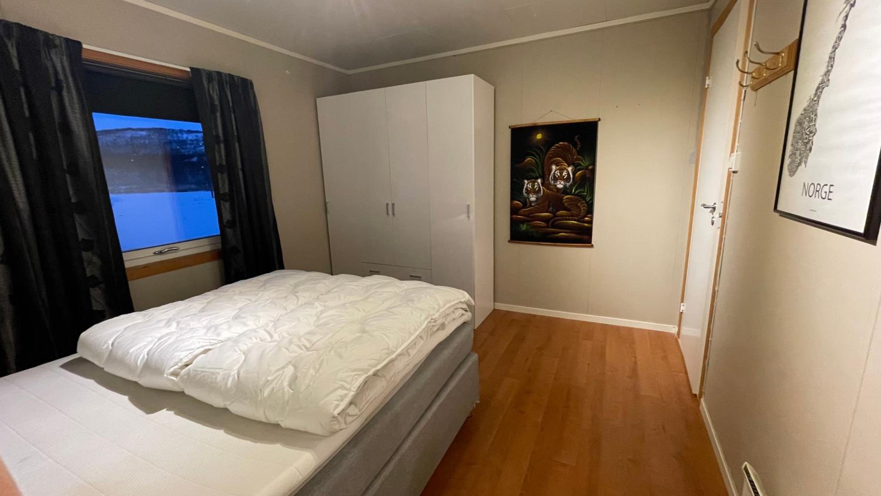 Two-Bedroom House photo 3