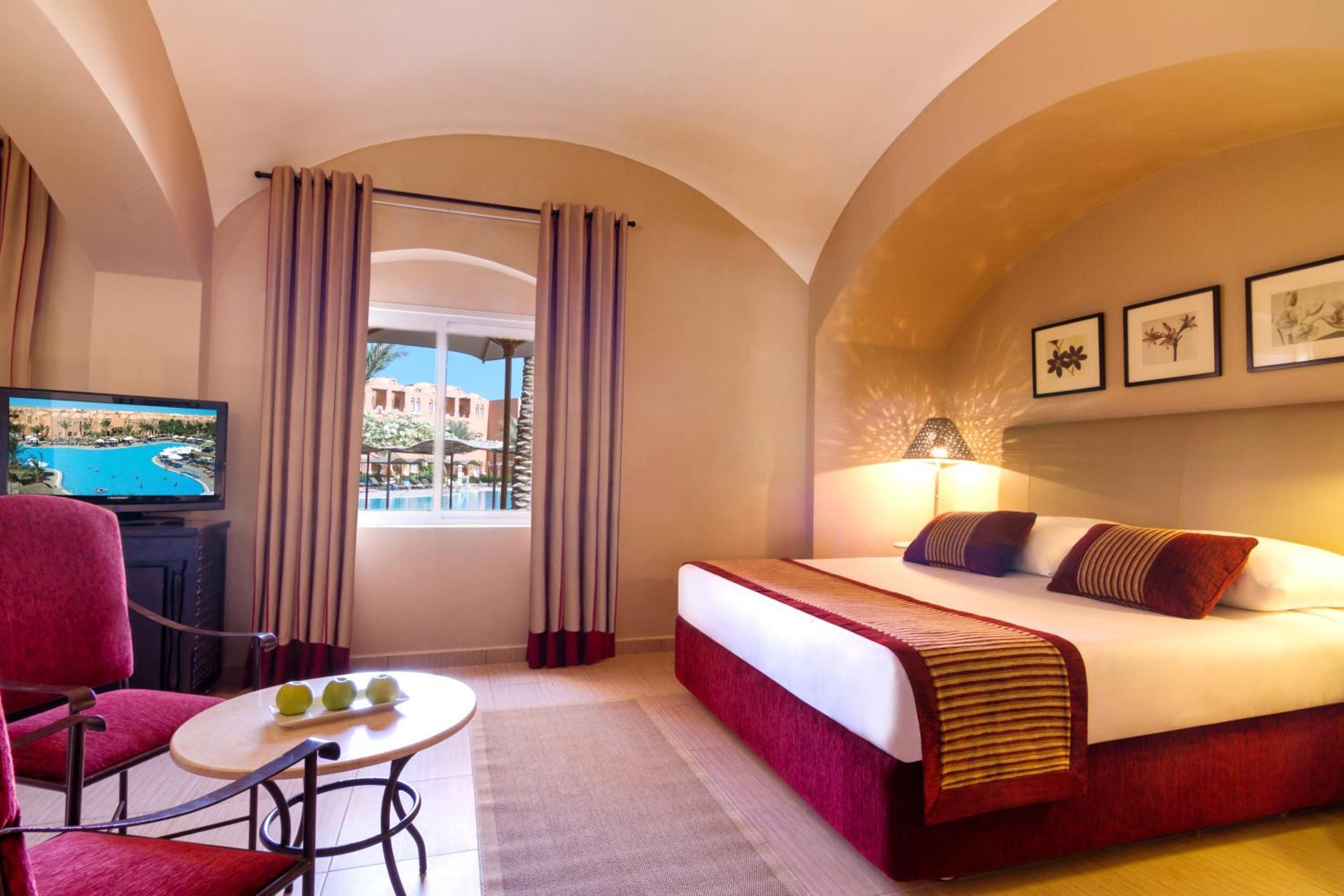Junior Suite with Pool View