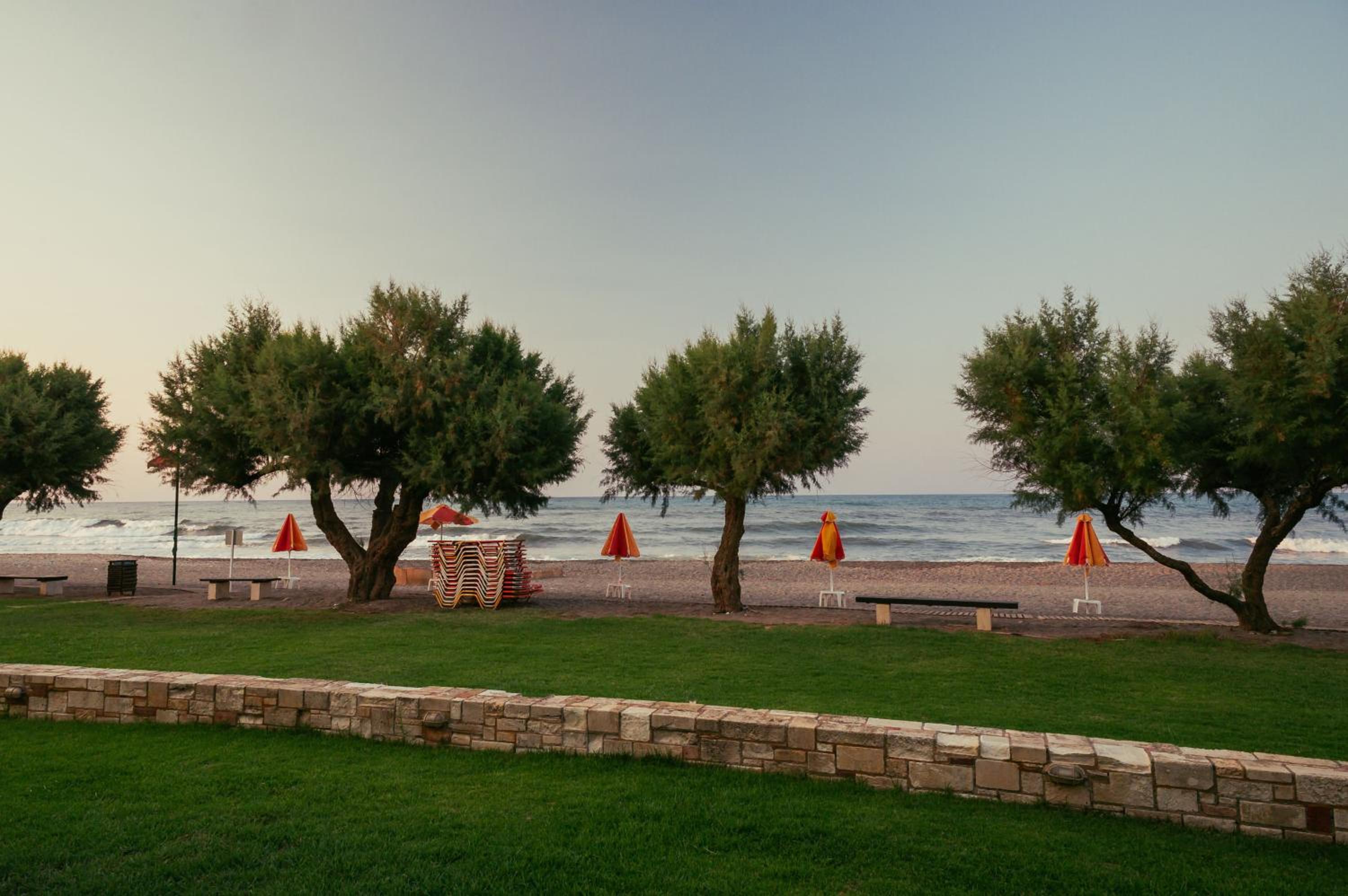 Double or Twin Room with Sea View - Photo 3