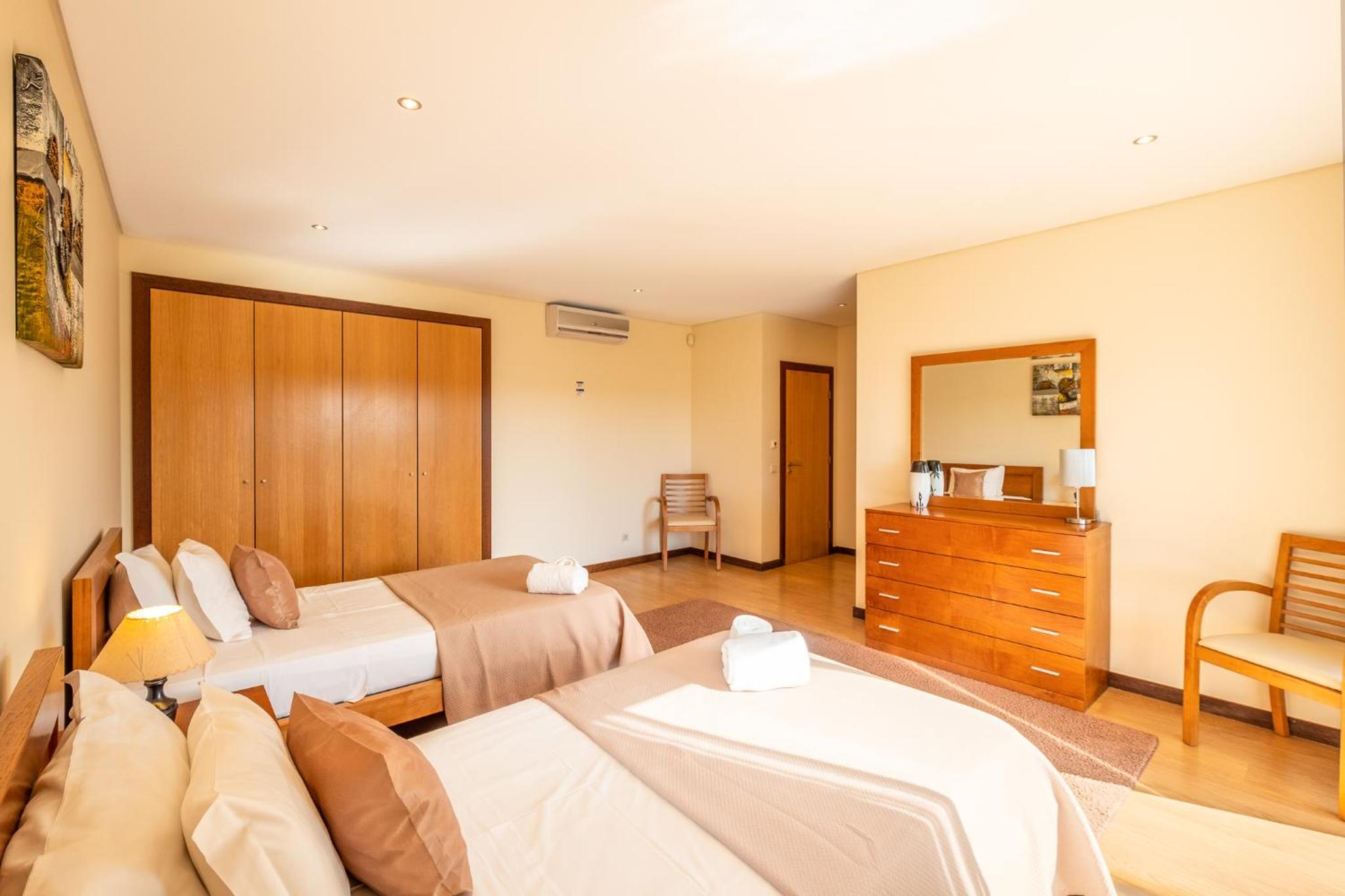 Villa photo 3