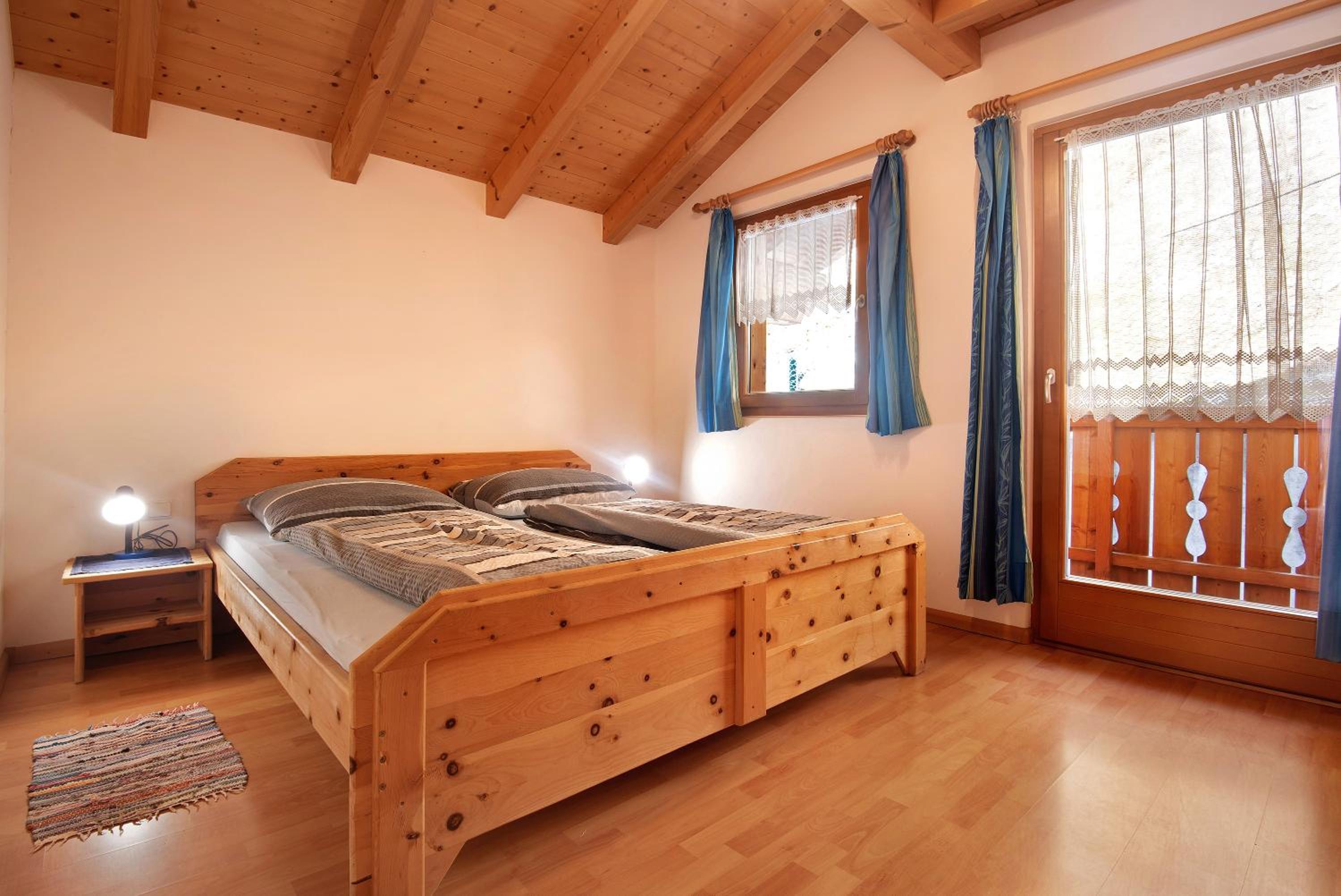 Two-Bedroom Deluxe Apartment with Balcony