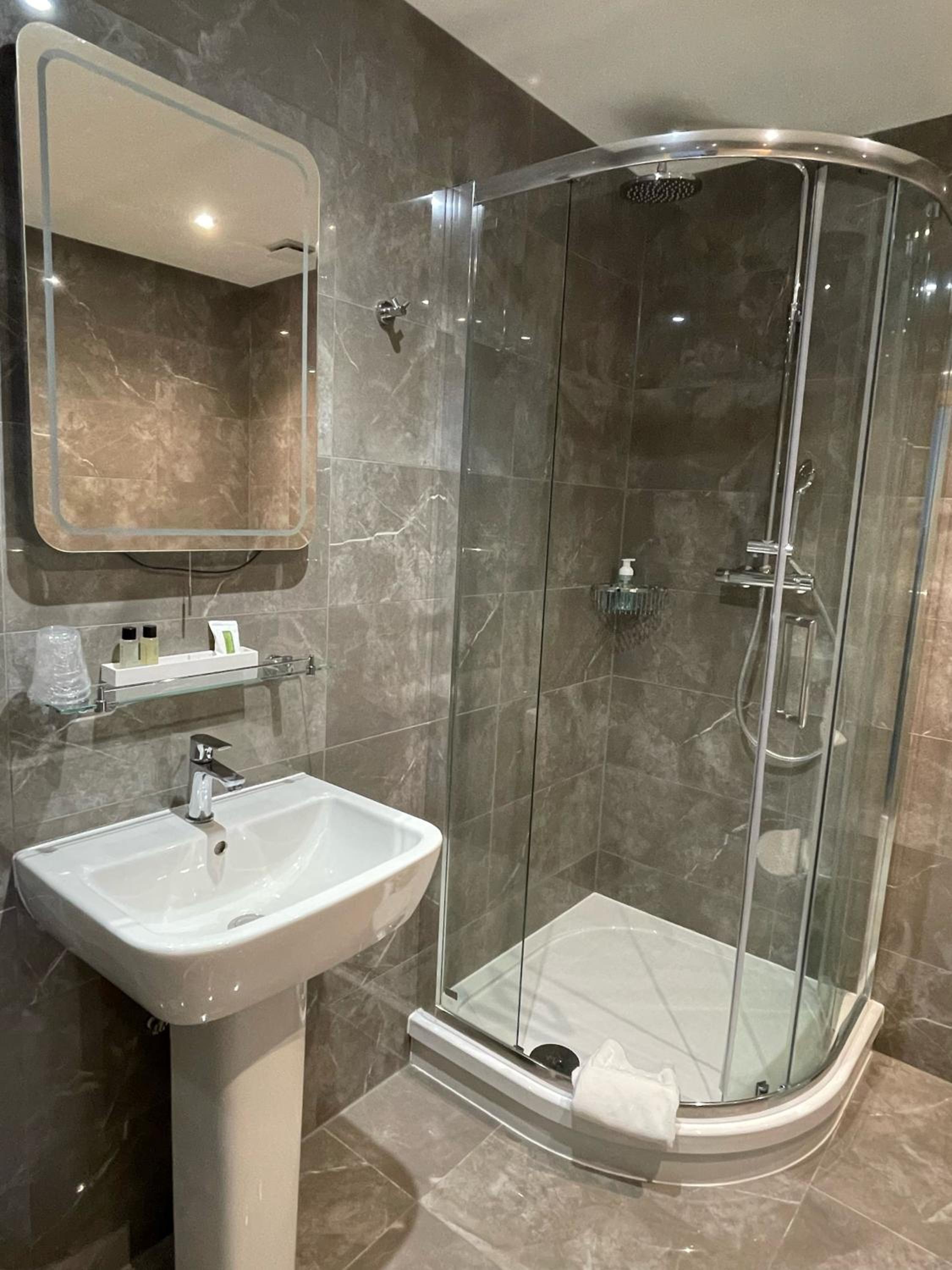 Executive Double Room - Non-Smoking - Photo 10