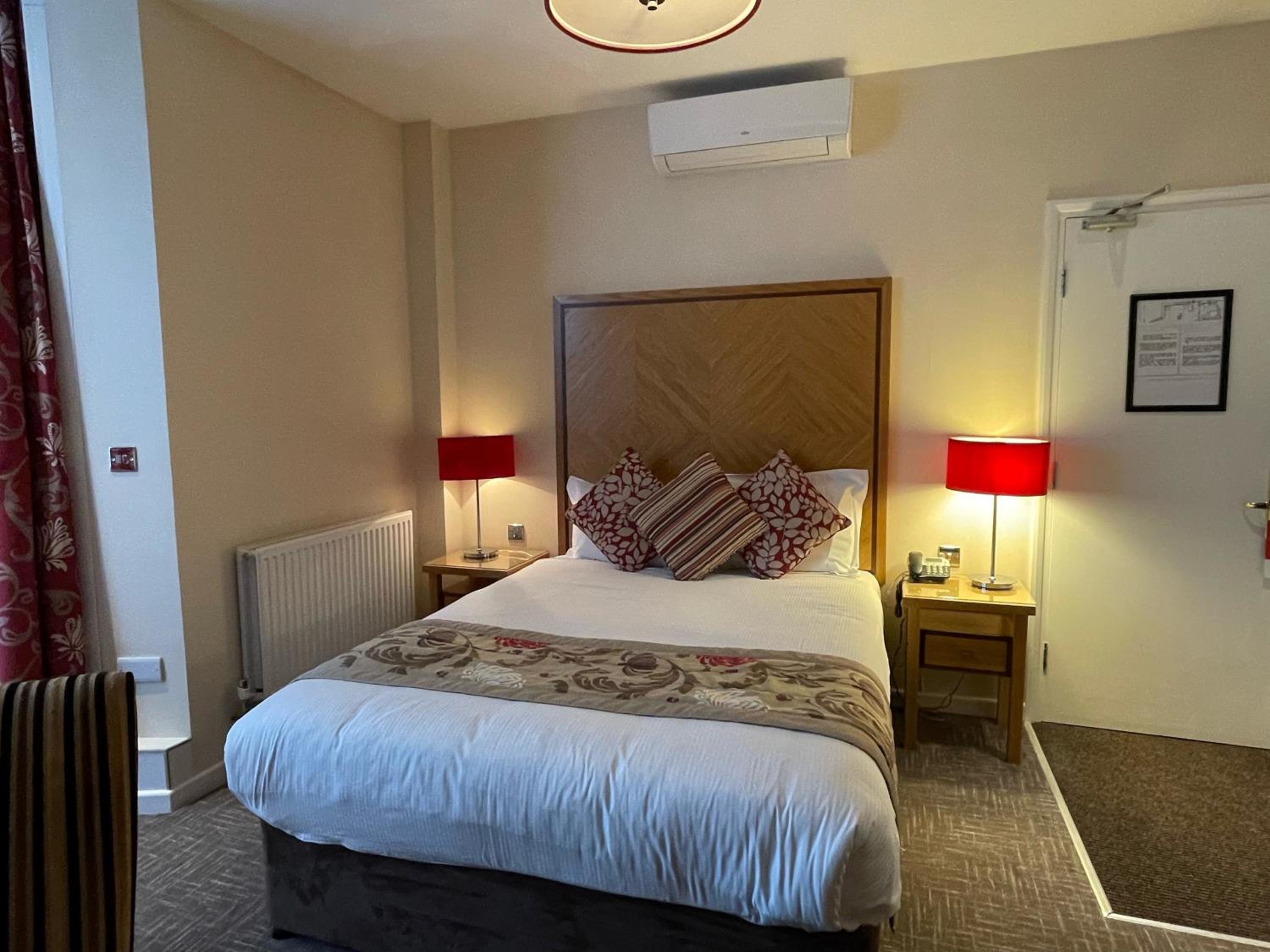 Executive Double Room - Non-Smoking - Photo 7