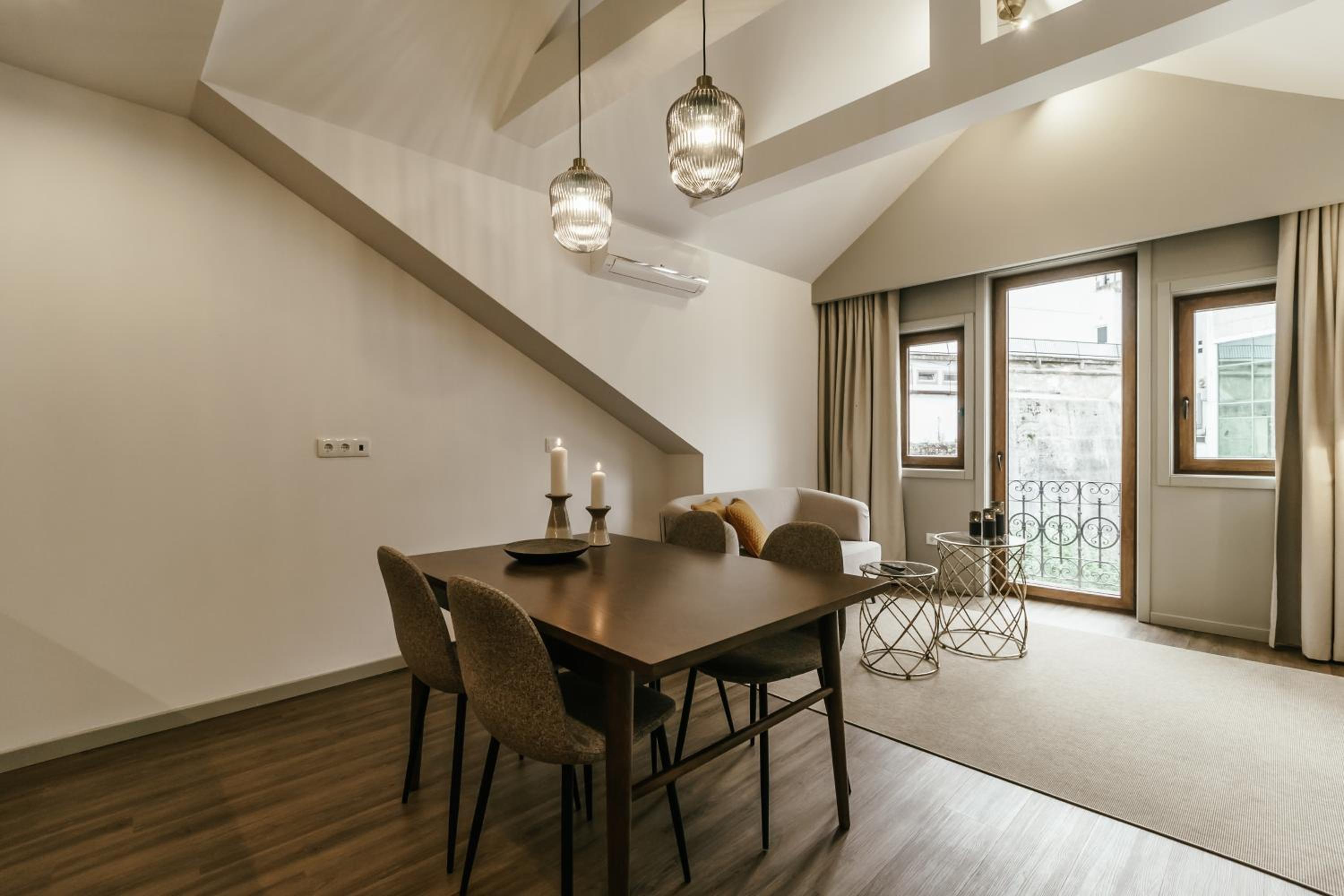 One-Bedroom Apartment - Photo 7