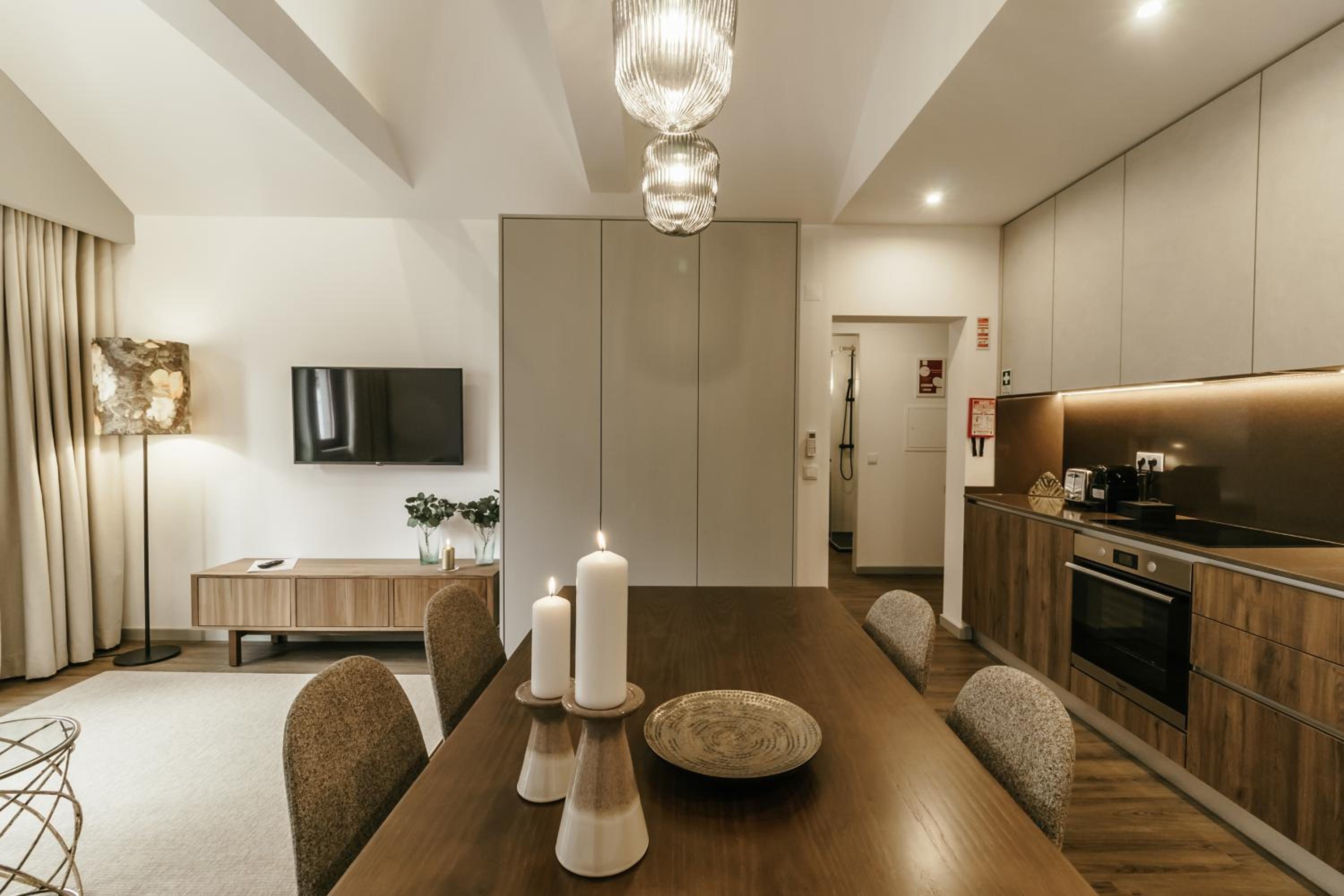 One-Bedroom Apartment - Photo 8