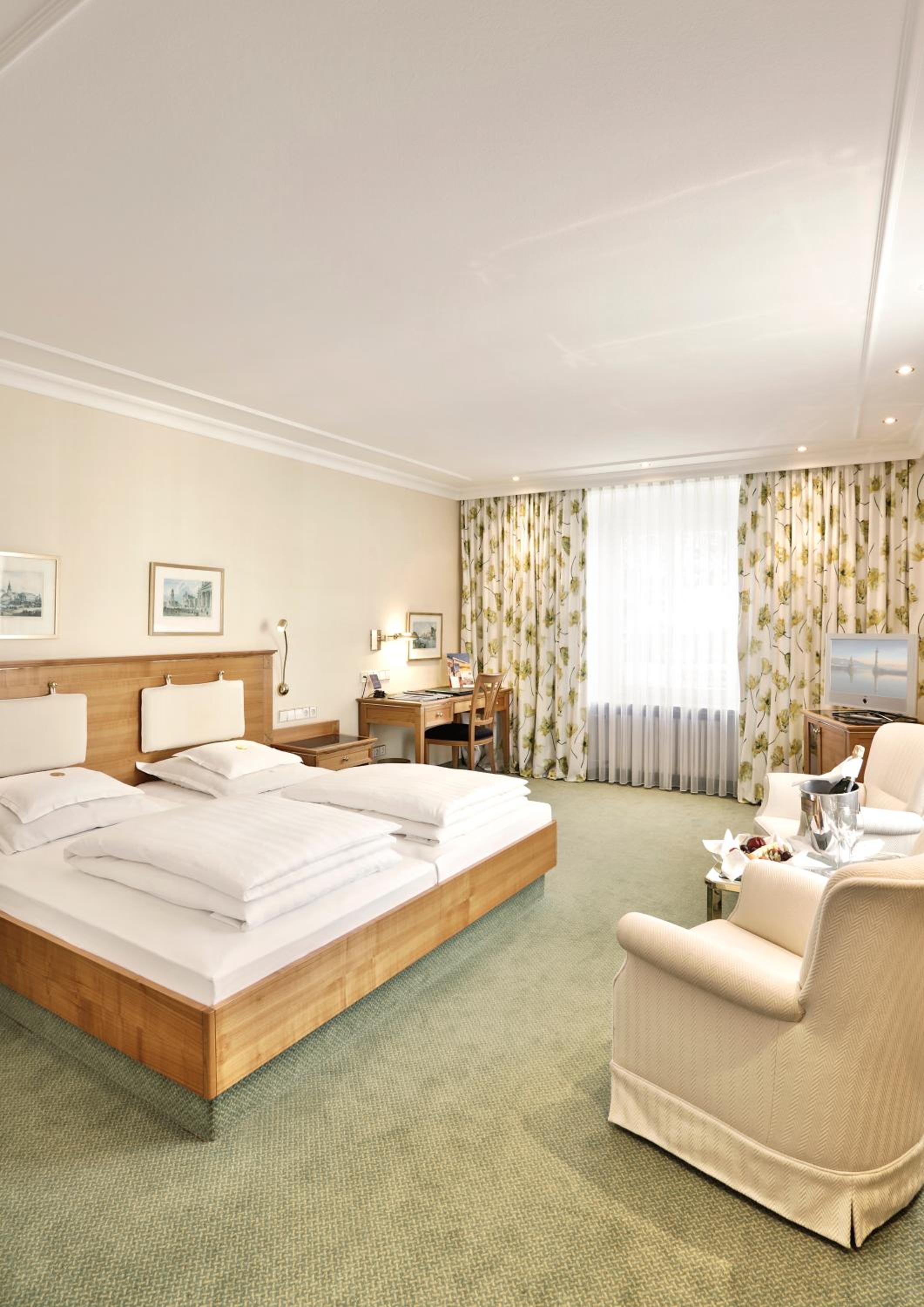 Double Room - Photo 2