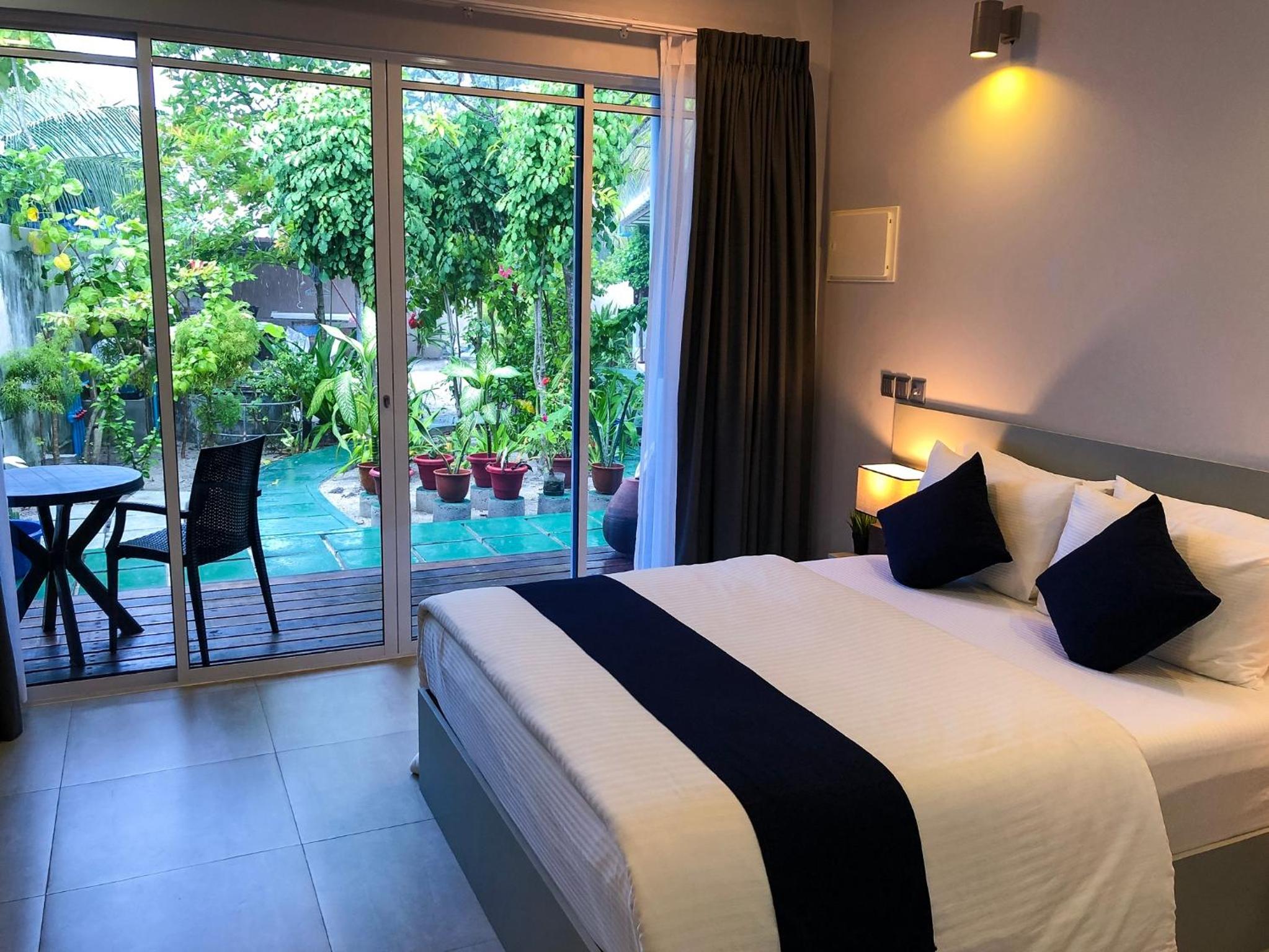 Double Room with Garden View - Photo 1