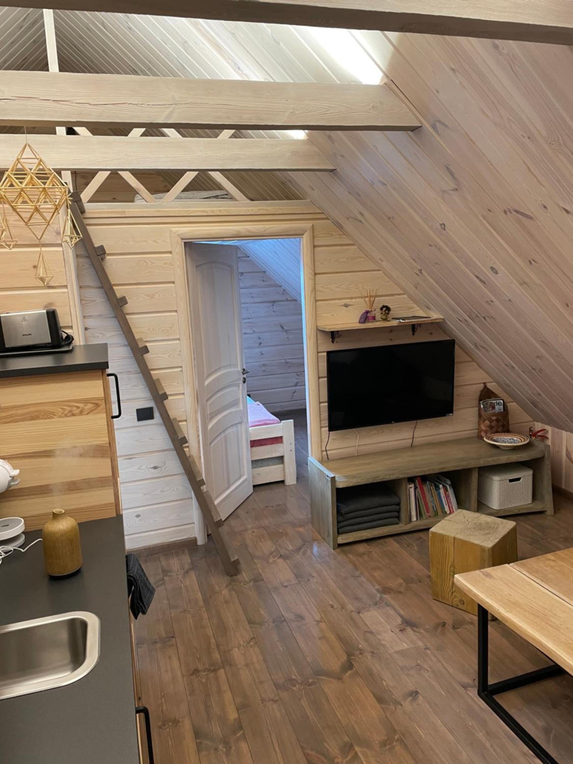 Studio Apartment photo 3