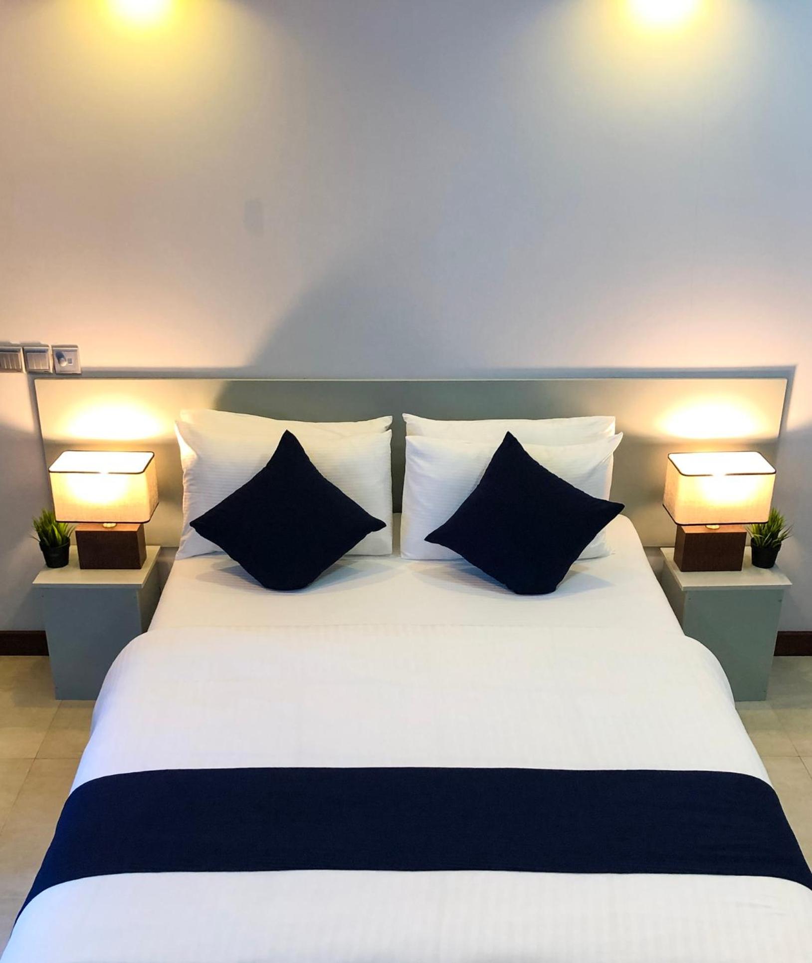 Double Room with Garden View - Photo 9