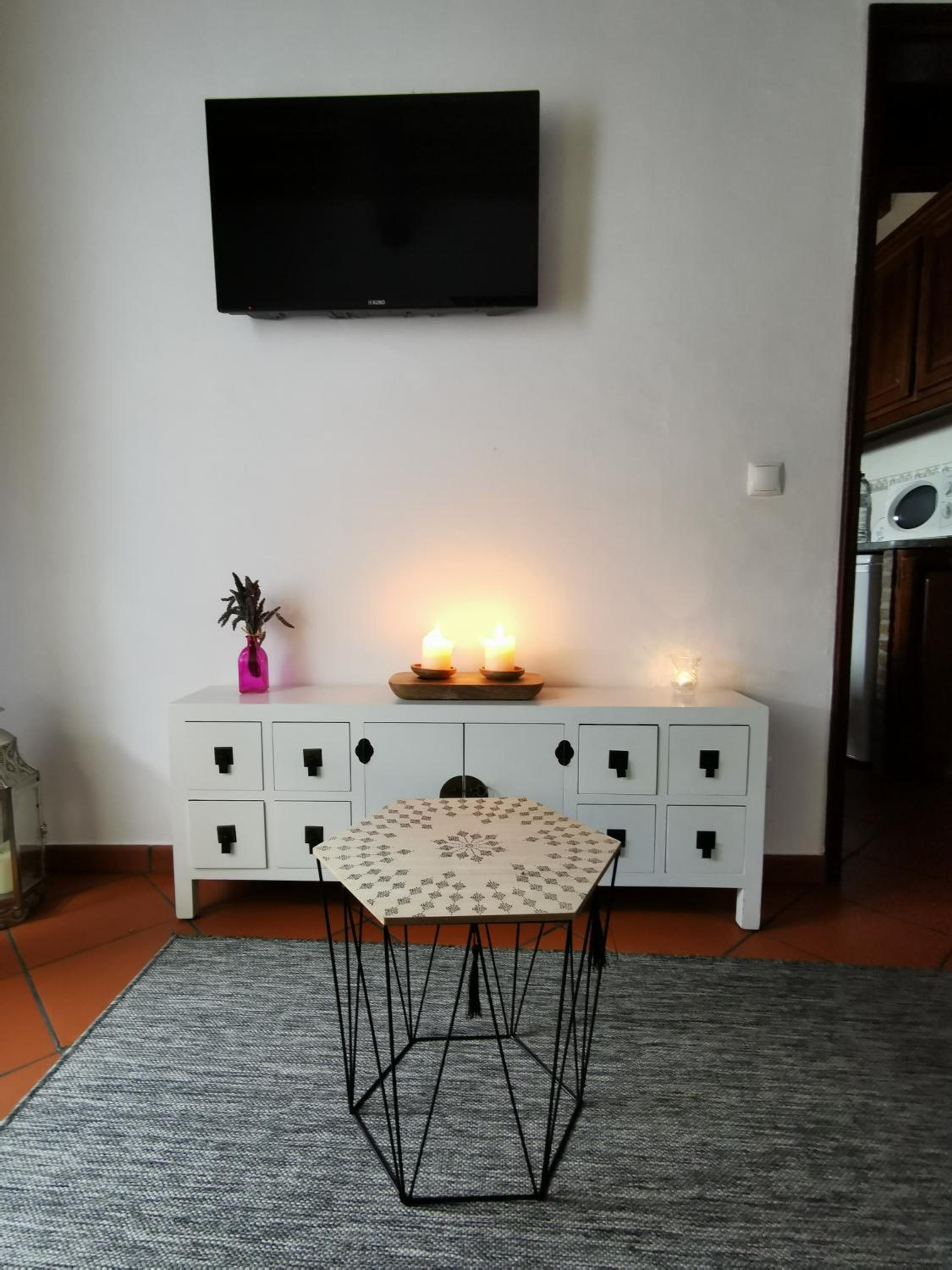 One-Bedroom House - Photo 4