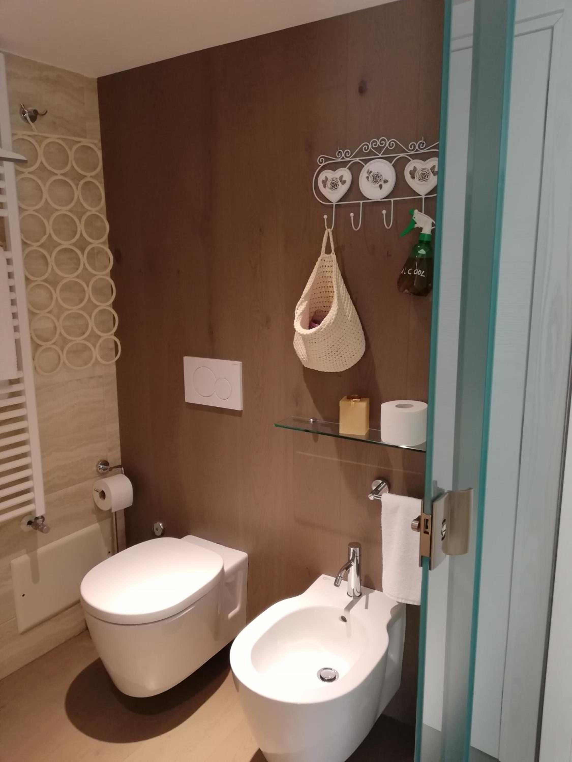 Double Room with Private Bathroom photo 2