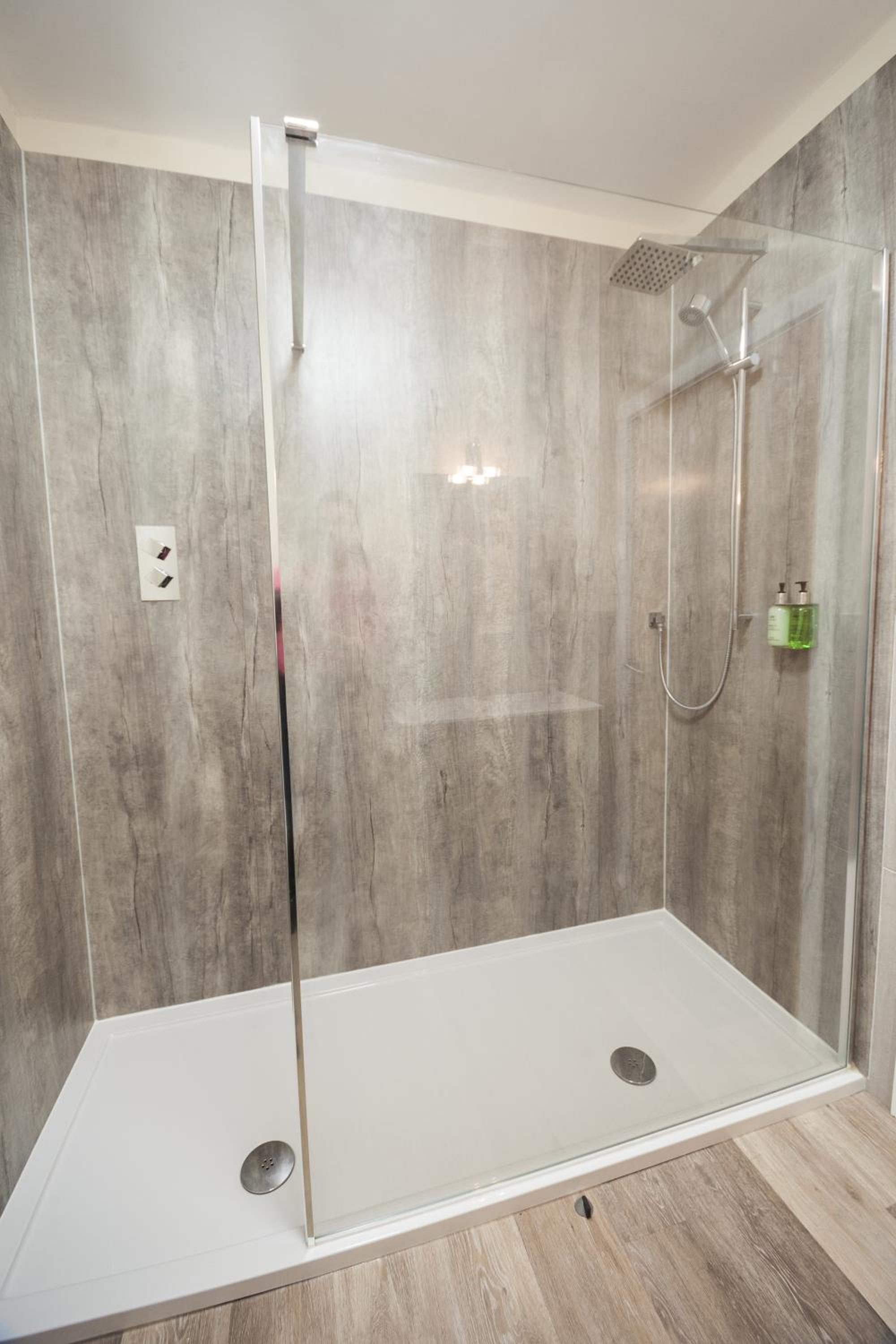 Standard Double Room - Photo 4