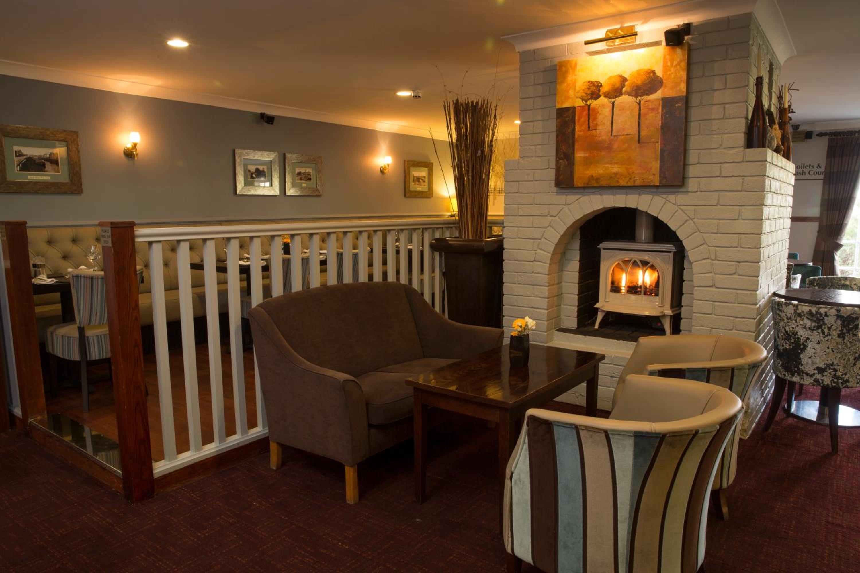 Standard Double Room - Photo 8