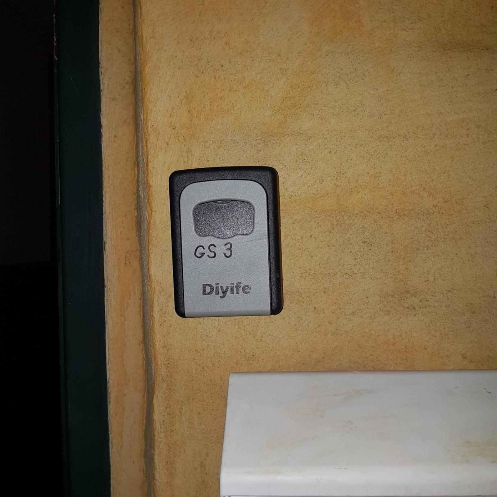 Two-Bedroom Apartment - Photo 36