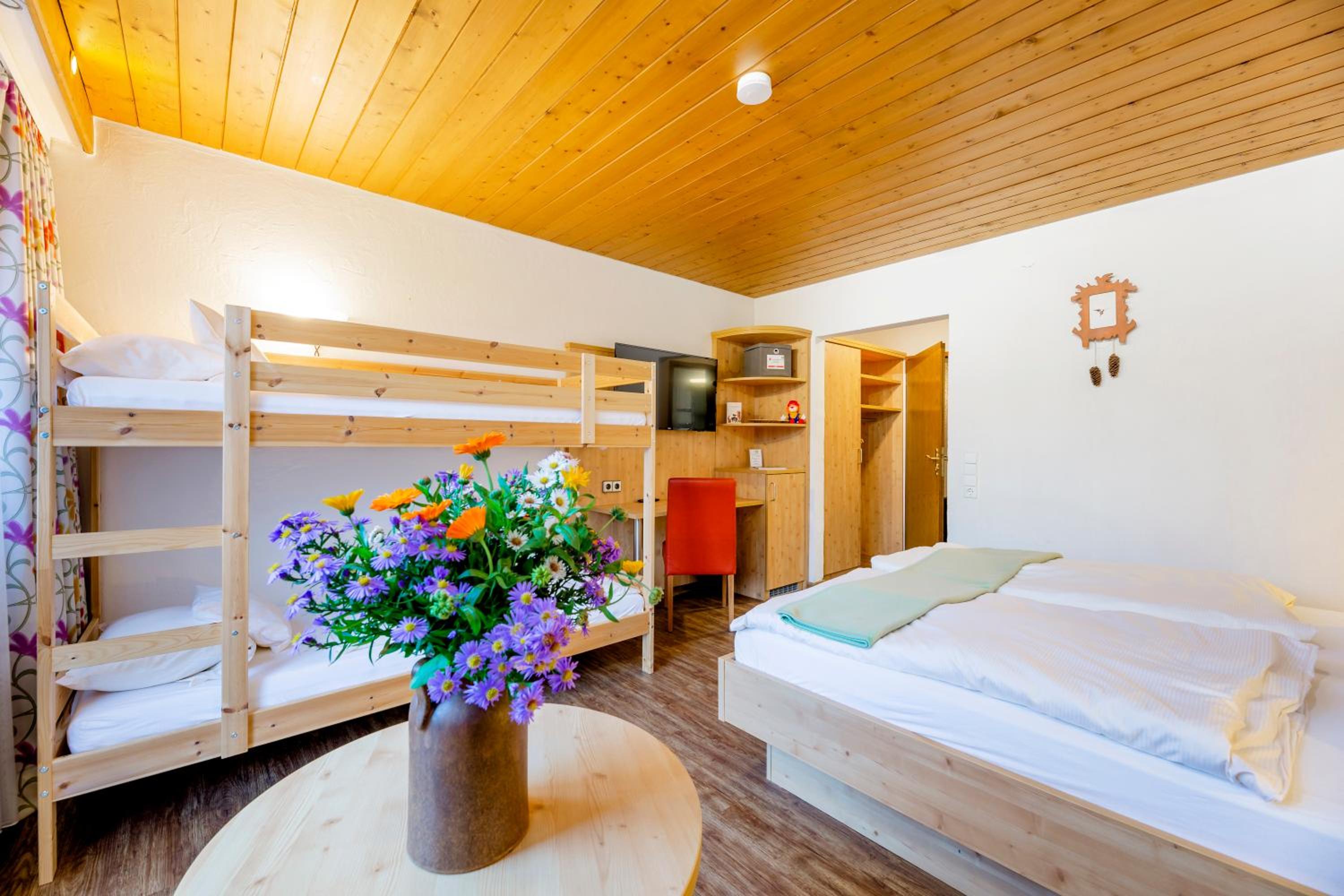 Family Suite - Photo 2