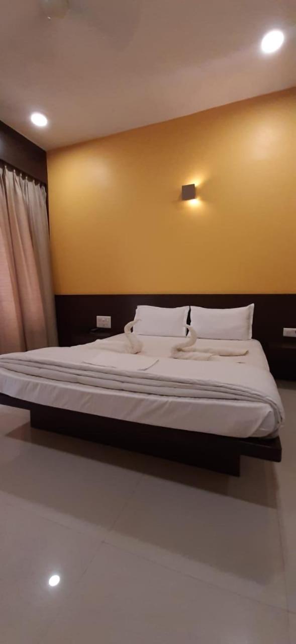 Deluxe Double Room - Photo 26