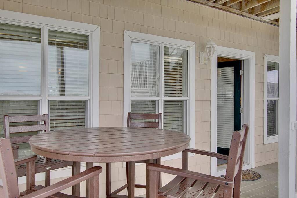 Four-Bedroom House photo 3