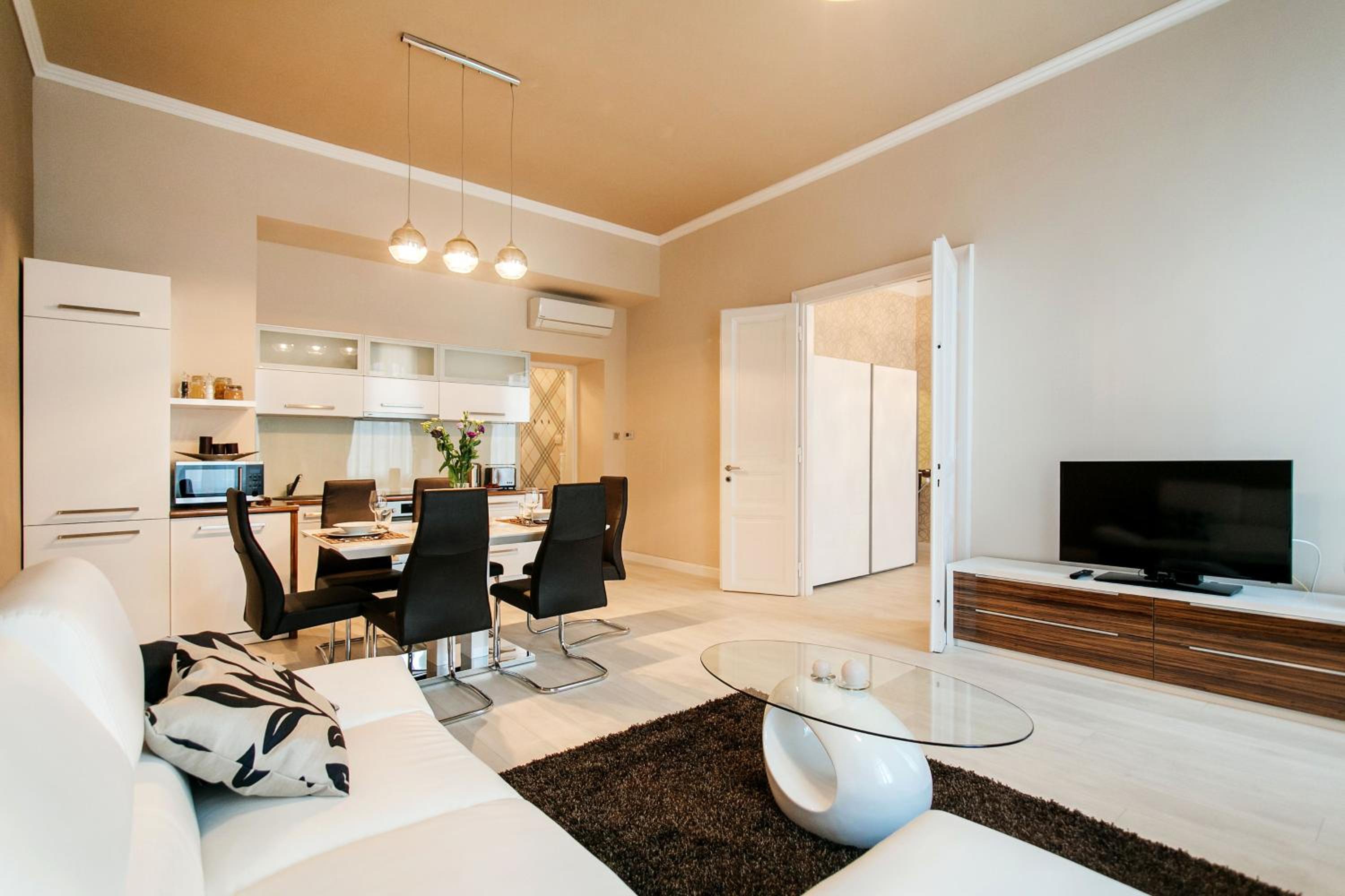 Duplex Apartment - Photo 3