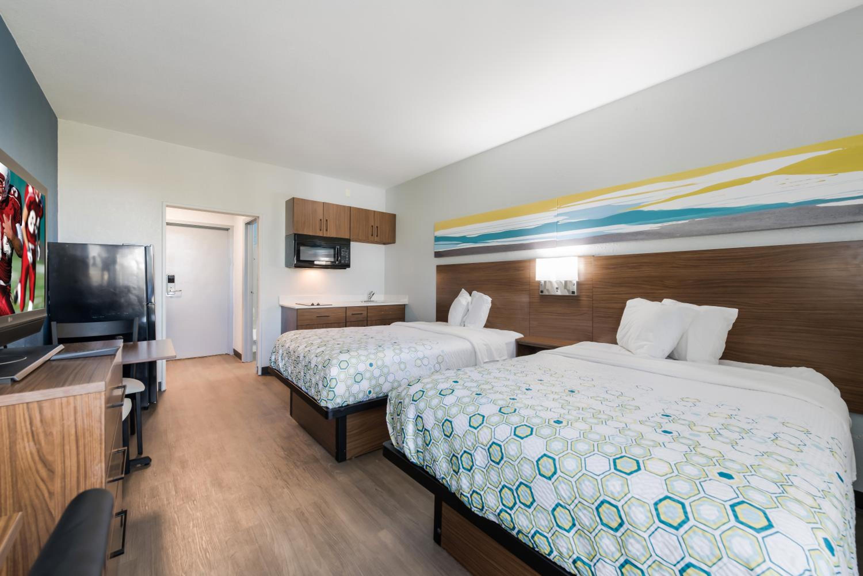 Studio Room with Two Double Beds Non-Smoking - Photo 6