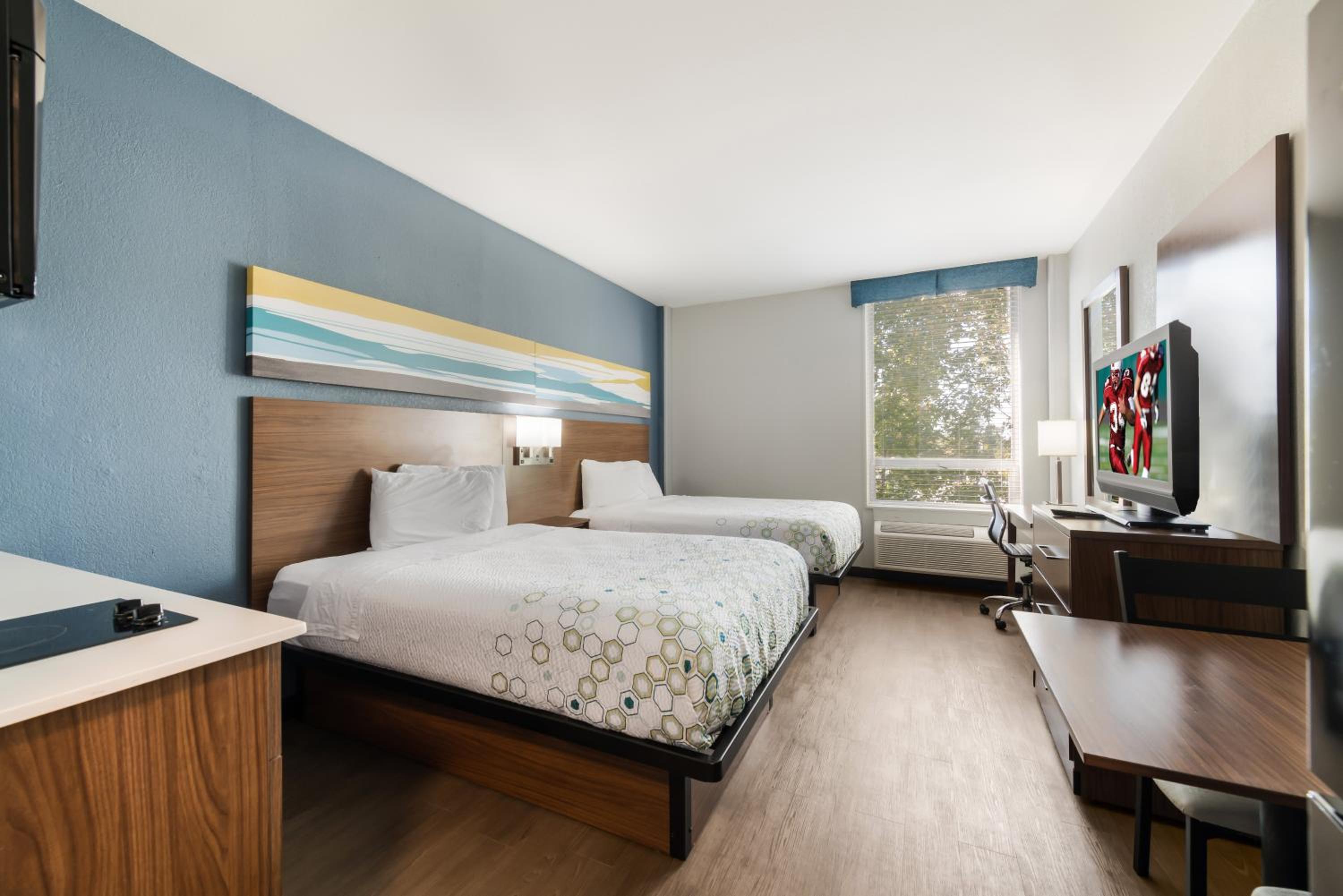 Studio Room with Two Double Beds Non-Smoking - Photo 7