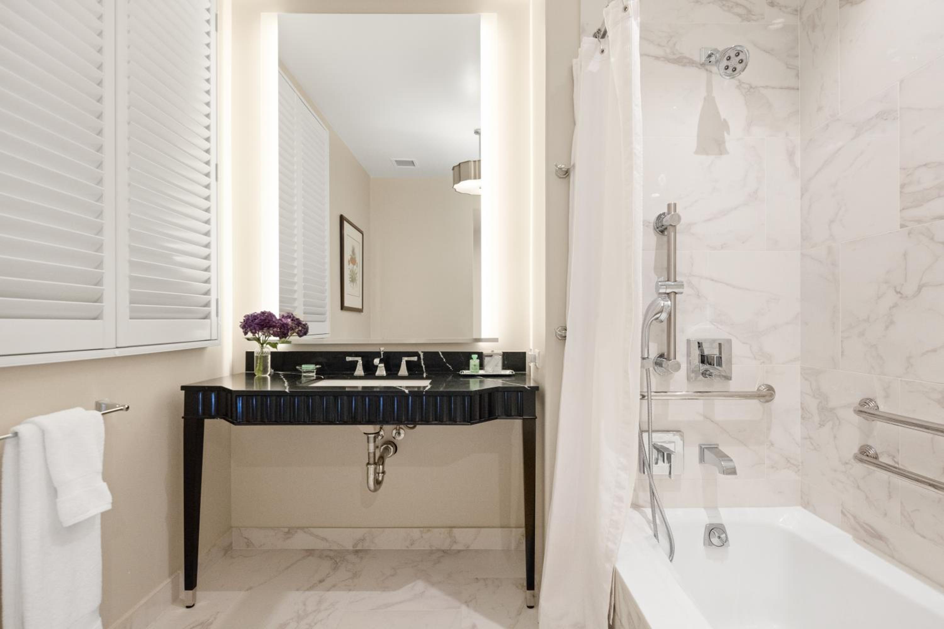 Accessible Neighborhood Suite