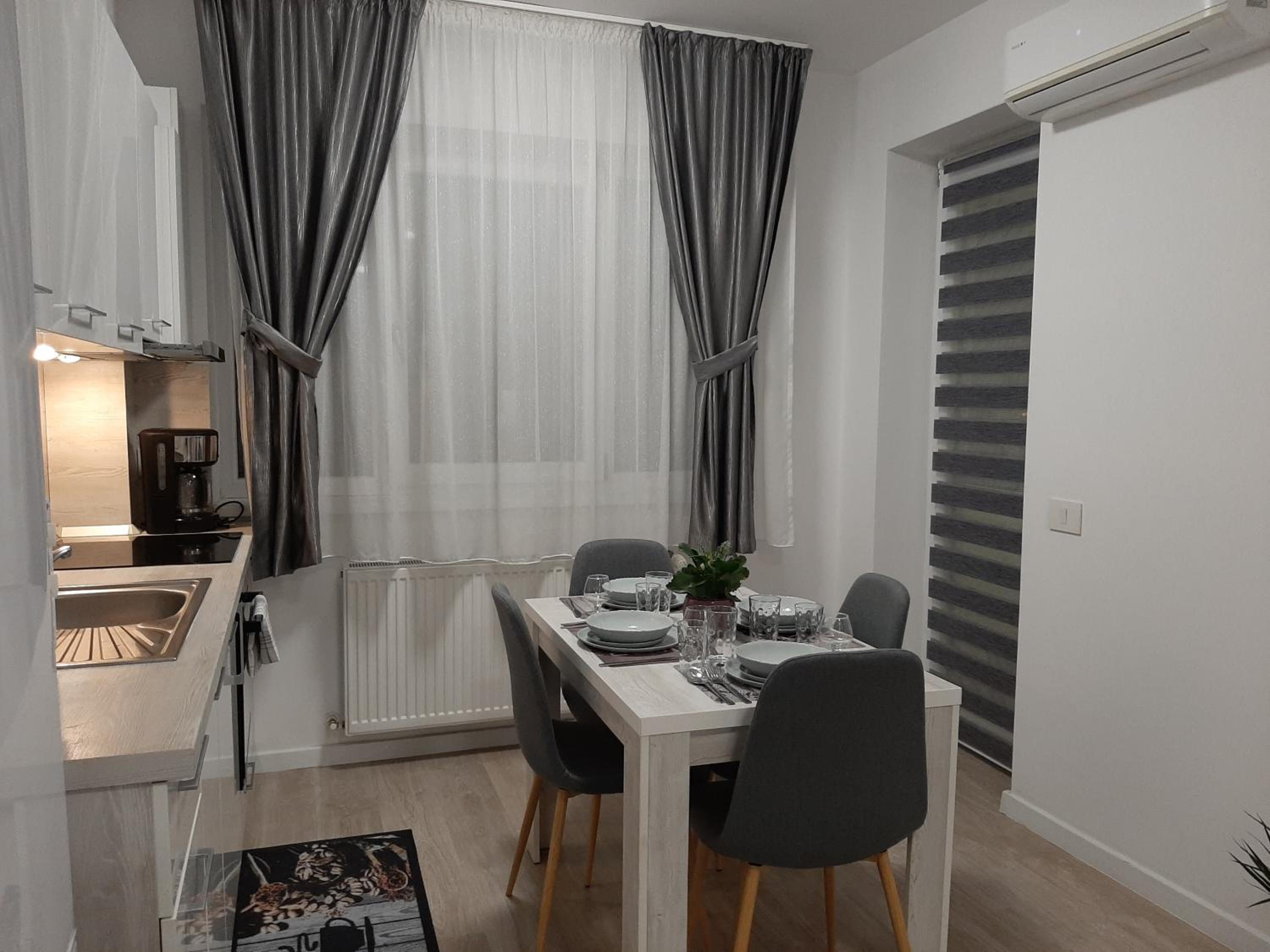 One-Bedroom Apartment - Photo 15