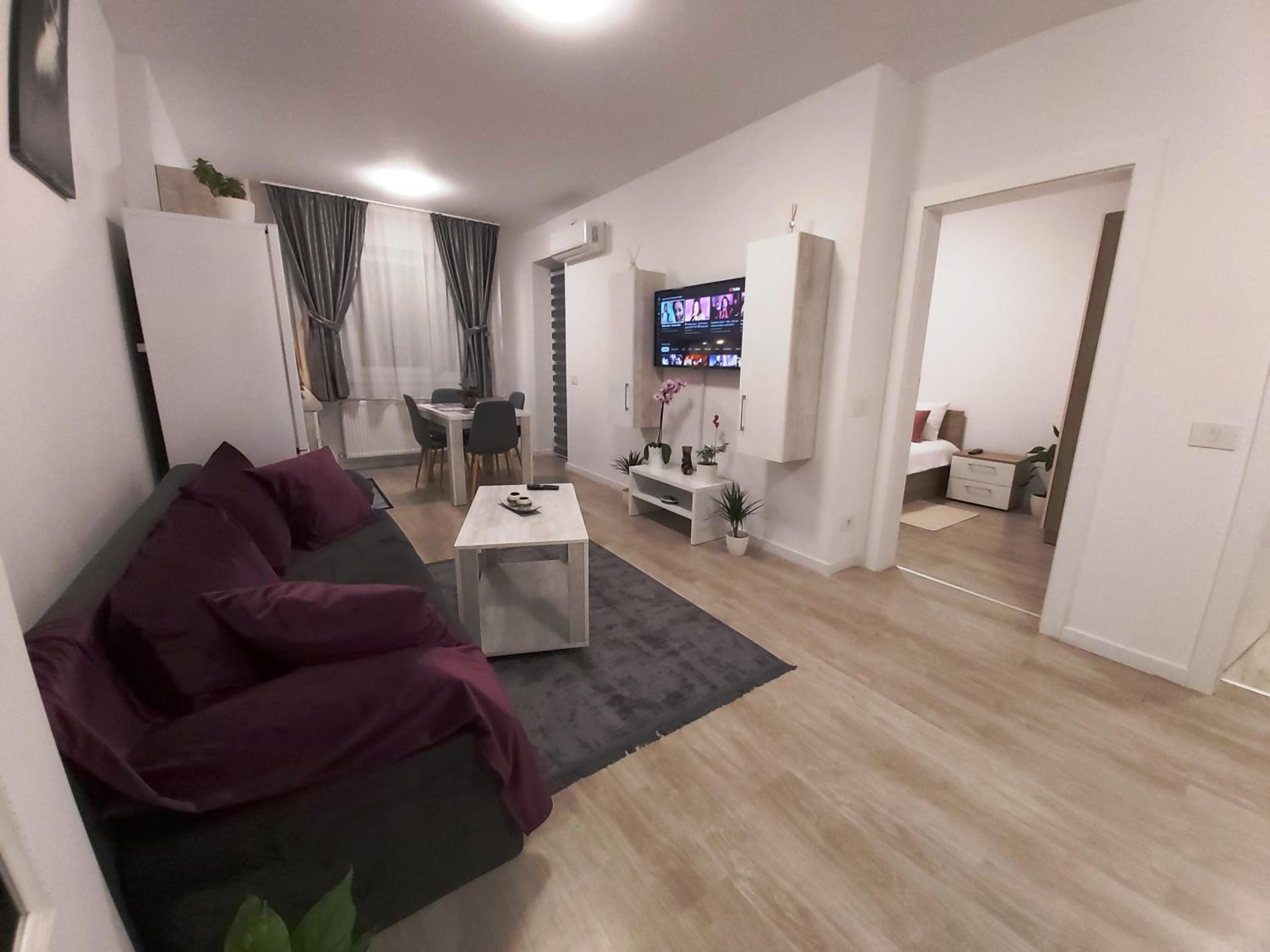 One-Bedroom Apartment - Photo 17