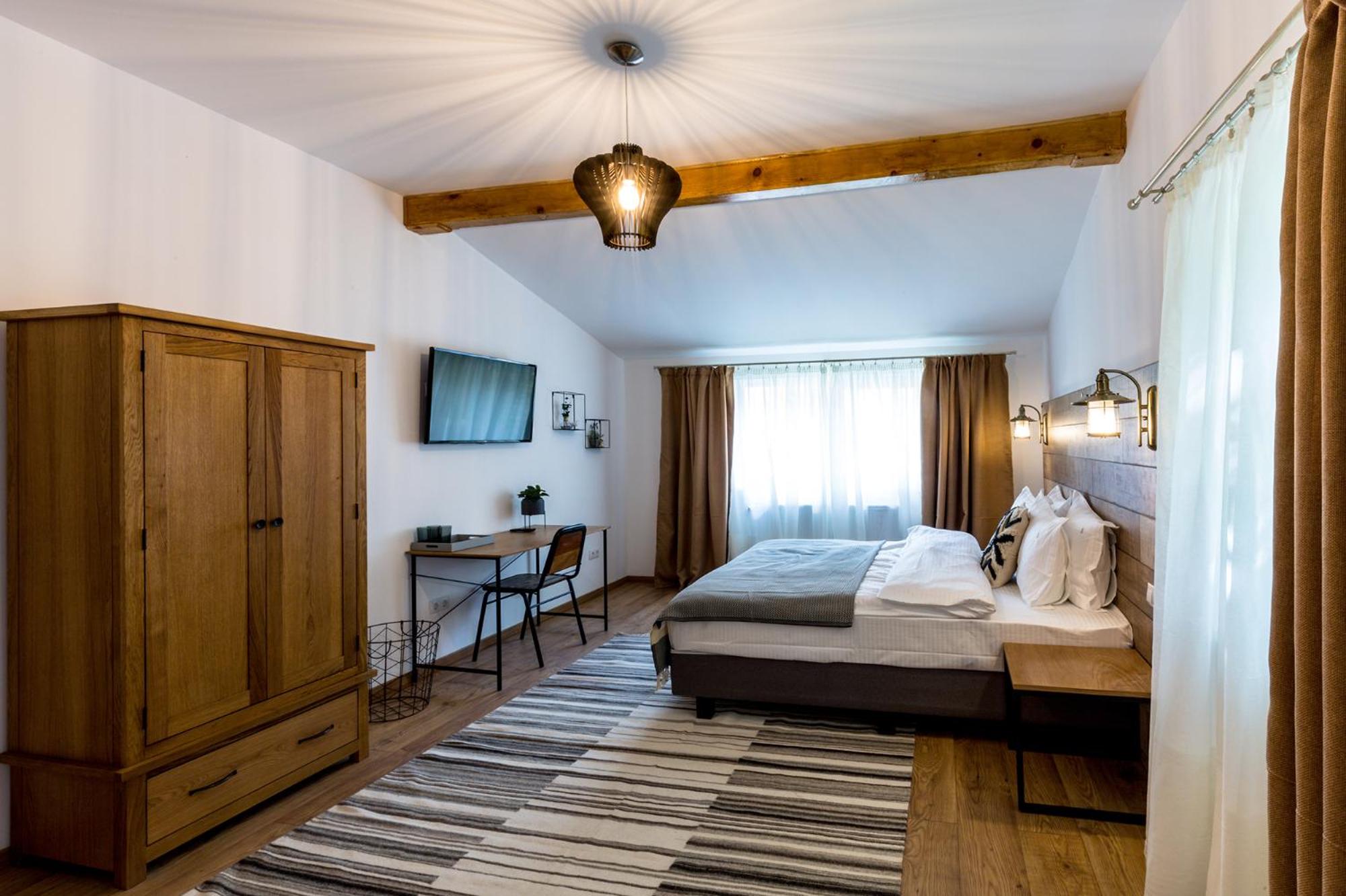 Deluxe Double Room - Photo 6