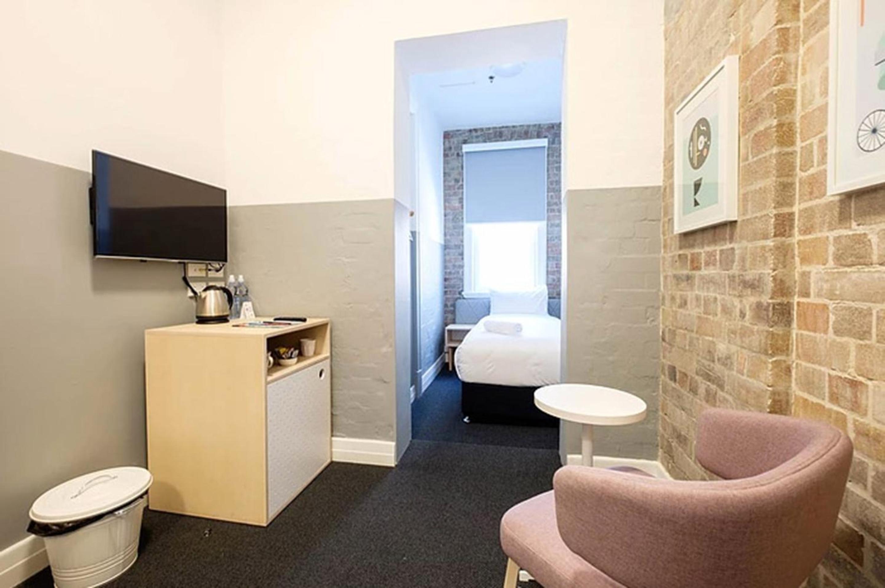 Ultimo Single Room with One Single Bed (1 Guest) photo 3