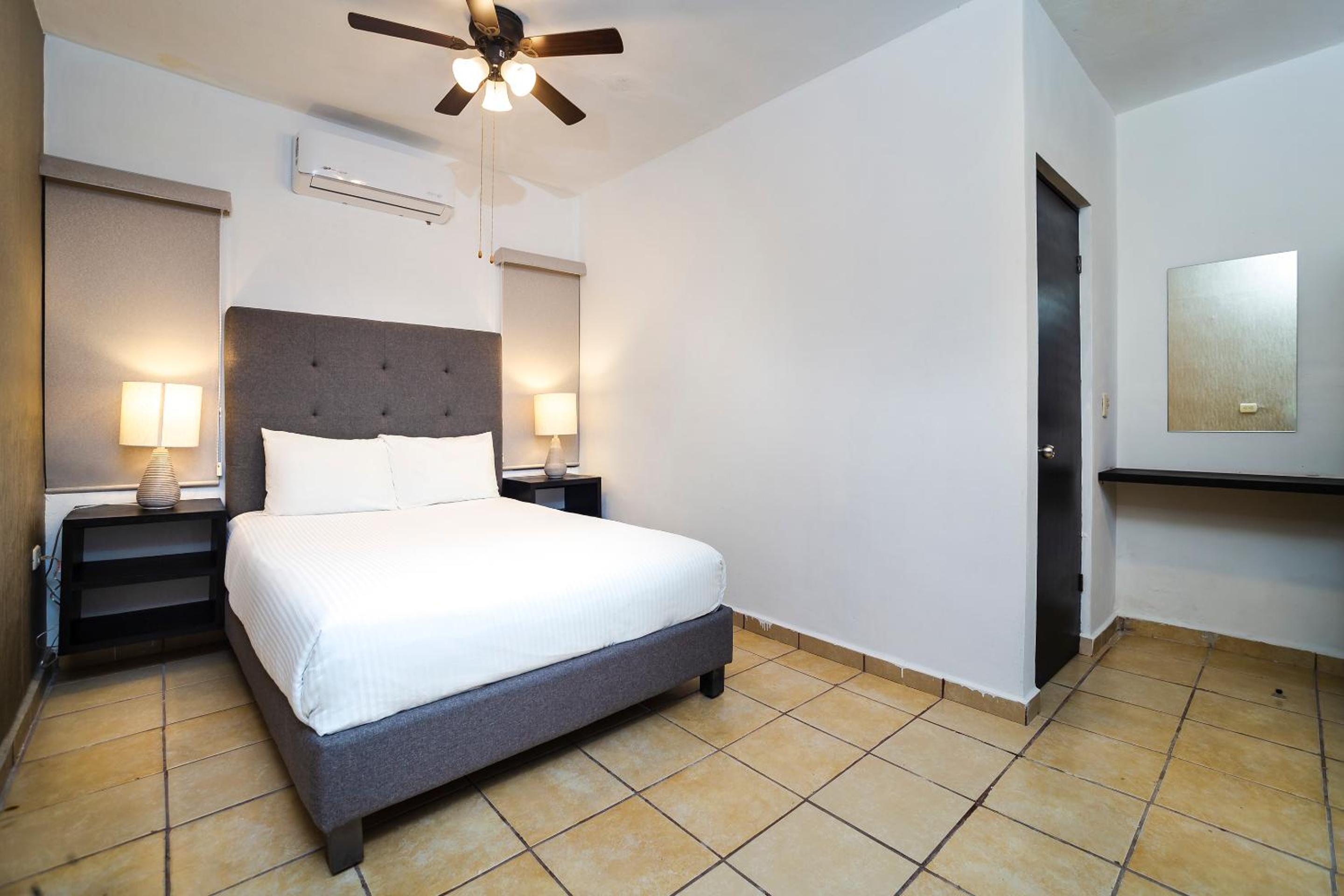 Standard Suite - Photo 5